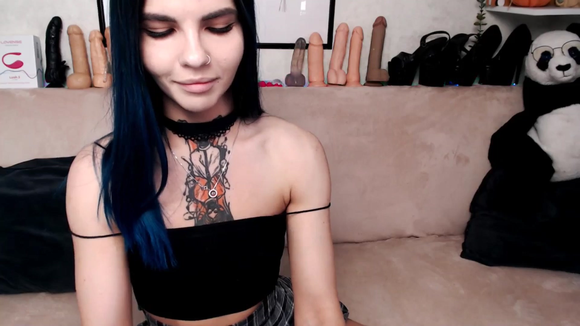 Gallery image thumbnail from Loren_Ray's myfreecams stream on, 05/20/2025, 13:43 image 9 of 20
