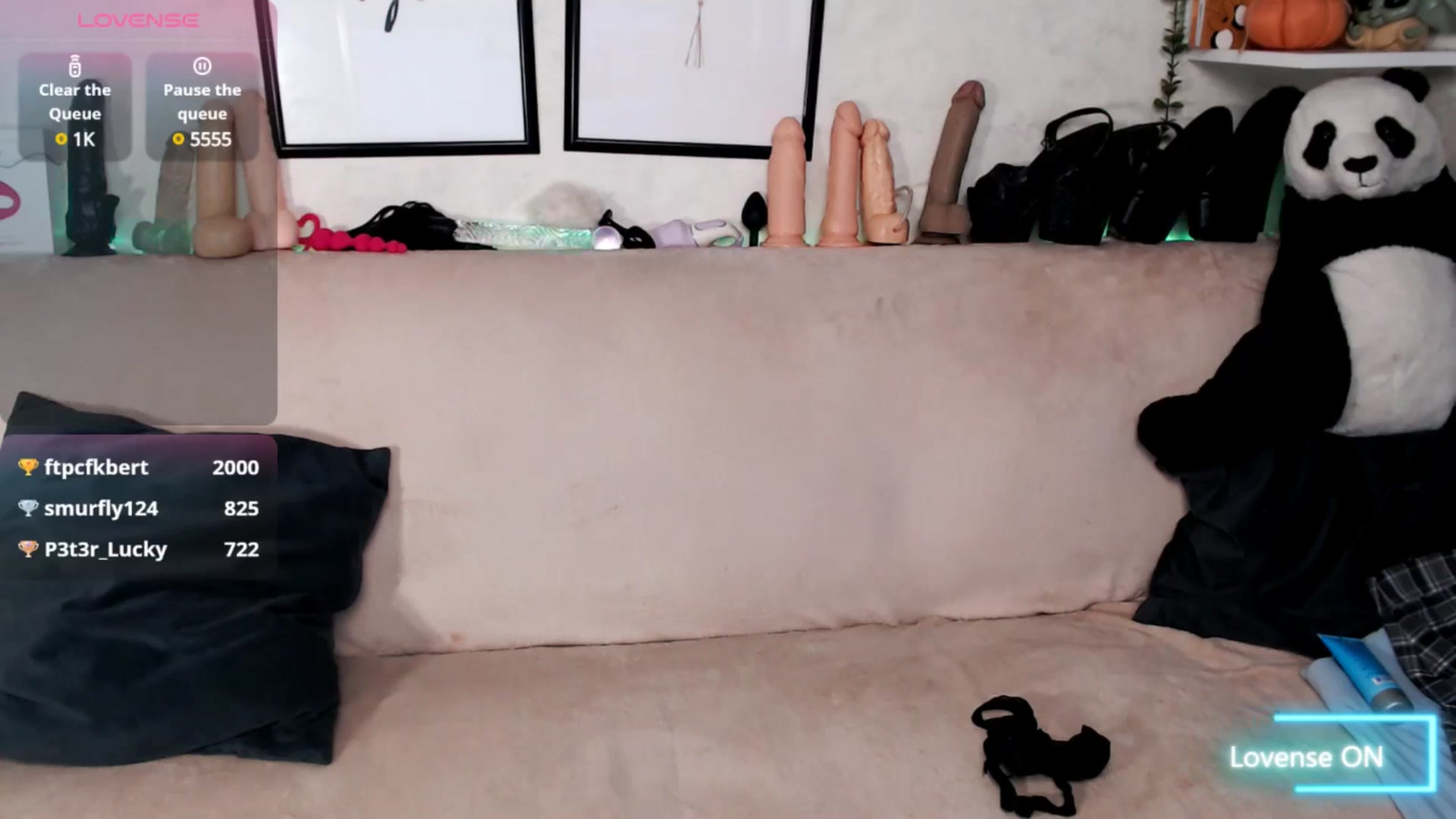 Gallery image thumbnail from Loren_Ray's myfreecams stream on, 07/14/2025, 11:25 image 9 of 20