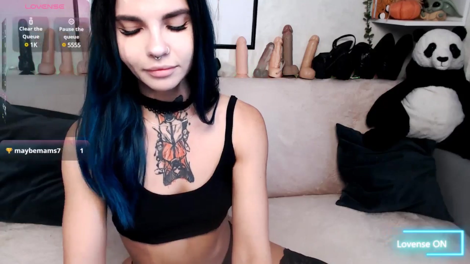 Gallery image thumbnail from Loren_Ray's myfreecams stream on, 07/23/2025, 09:53 image 5 of 20