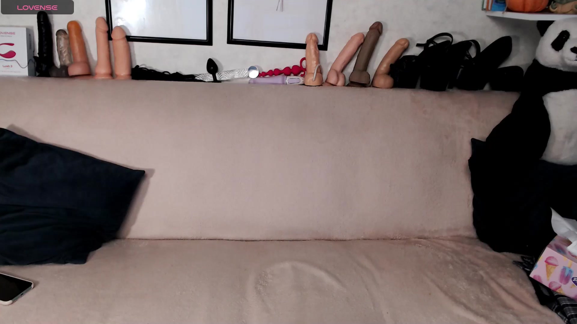 Gallery image thumbnail from Loren_Ray's myfreecams stream on, 10/05/2025, 08:32 image 1 of 20
