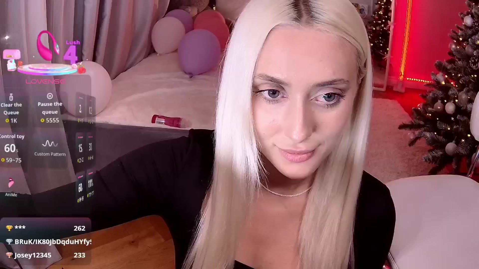 Gallery image thumbnail from Loren_Wood's myfreecams stream on, 12/31/2025, 19:44 image 17 of 20