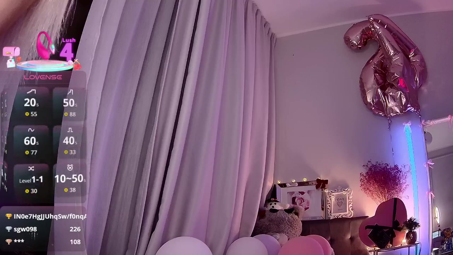 Gallery image thumbnail from Loren_Wood's myfreecams stream on, 01/04/2026, 20:00 image 13 of 20