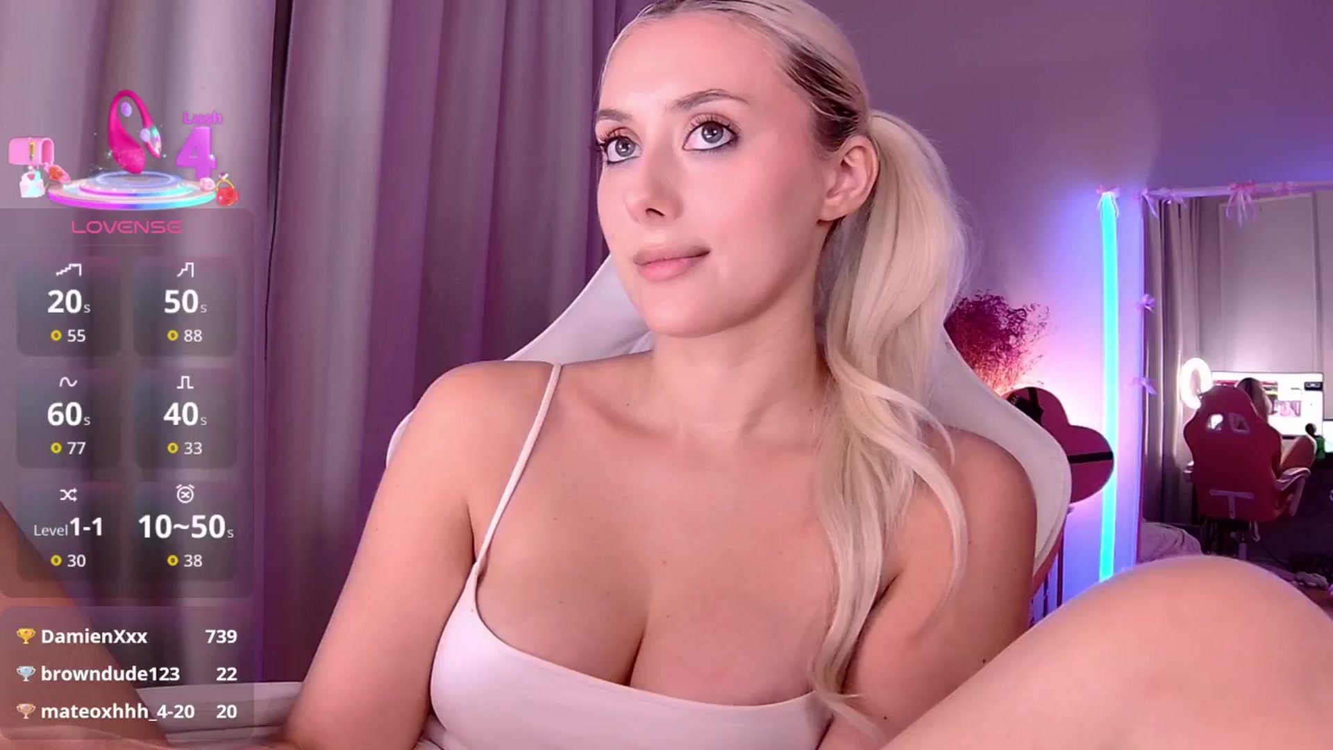Gallery image thumbnail from Loren_Wood's myfreecams stream on, 04/11/2026, 17:11 image 11 of 20