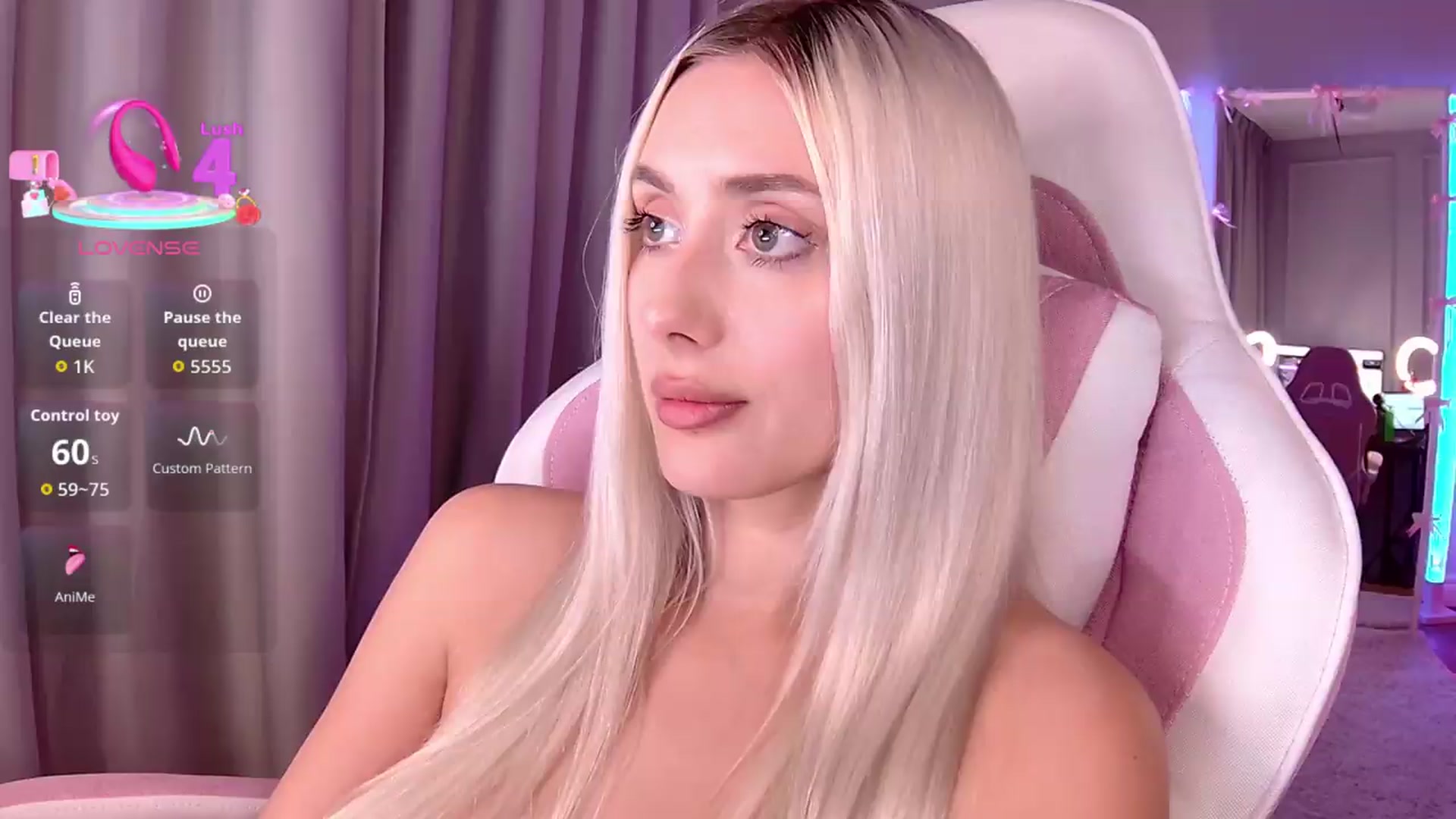 Gallery image thumbnail from Loren_Wood's myfreecams stream on, 05/21/2026, 18:08 image 18 of 20