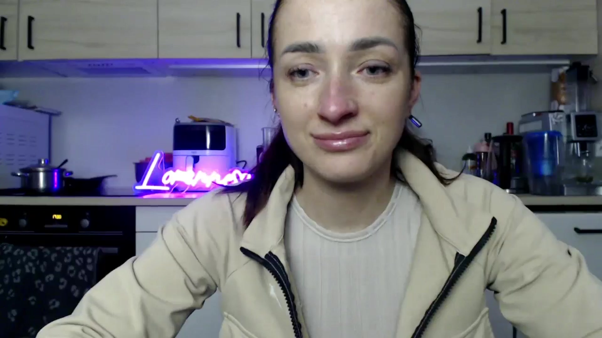 Gallery image thumbnail from LorenneGold's myfreecams stream on, 11/07/2025, 17:30 image 3 of 20