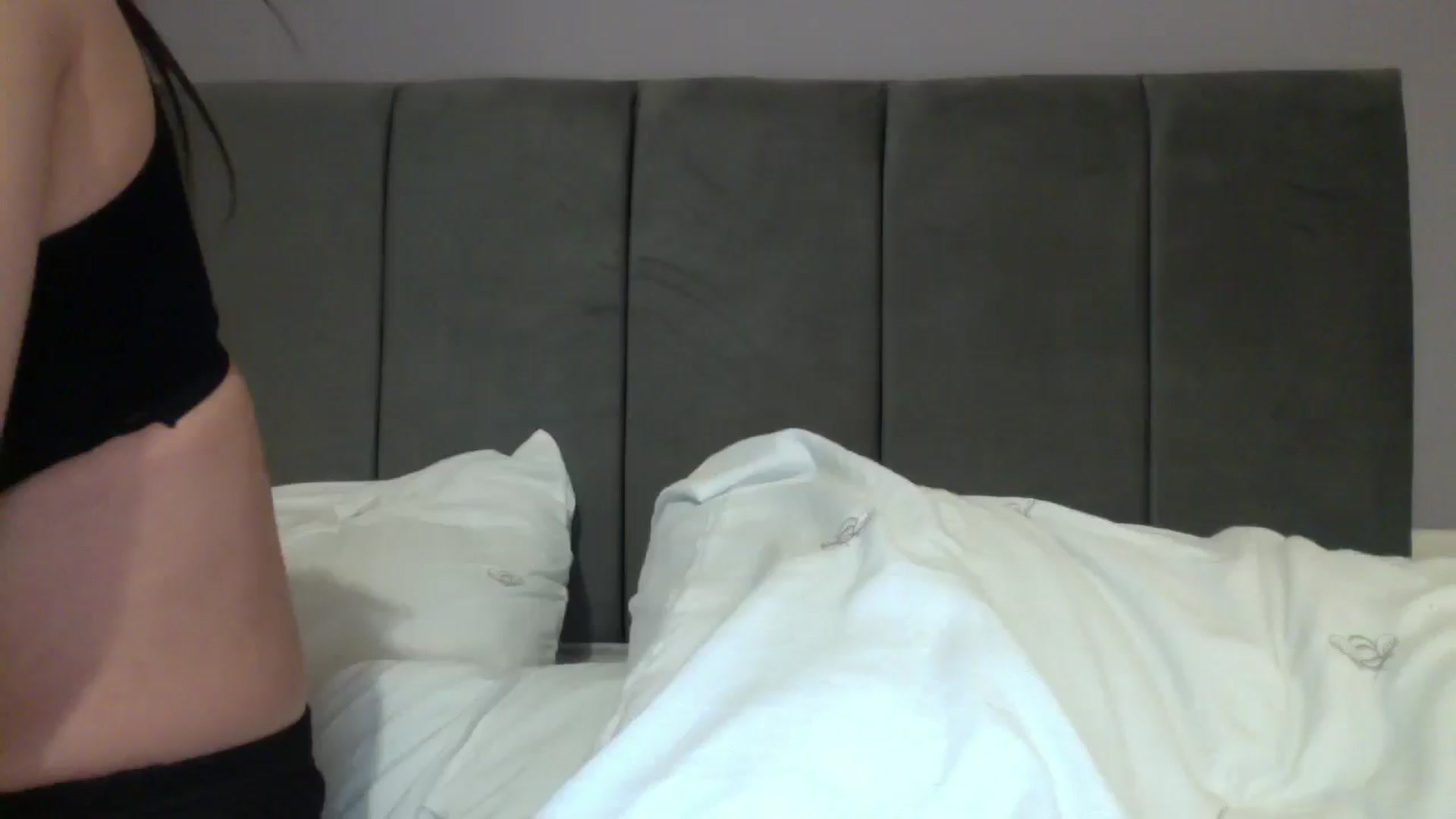 Gallery image thumbnail from Lorenzo933's myfreecams stream on, 12/17/2025, 21:09 image 20 of 20