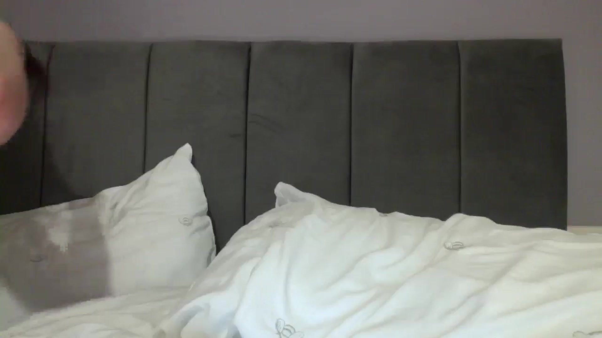 Gallery image thumbnail from Lorenzo933's myfreecams stream on, 12/17/2025, 21:09 image 2 of 20