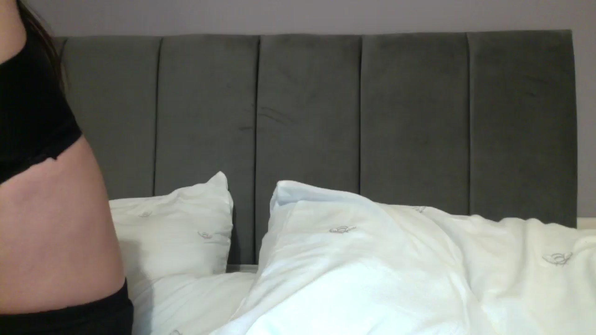 Gallery image thumbnail from Lorenzo933's myfreecams stream on, 12/17/2025, 21:09 image 15 of 20
