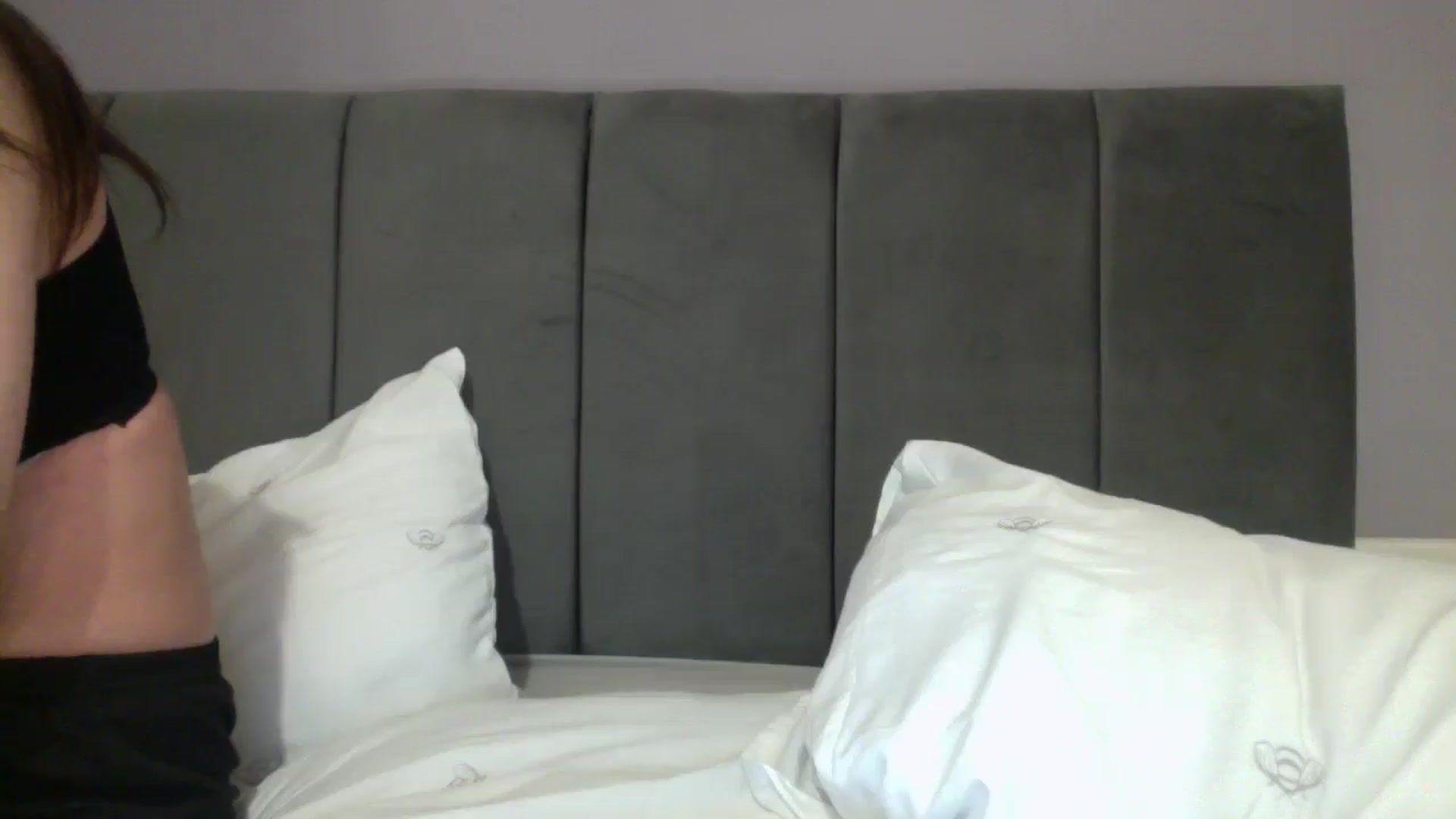 Gallery image thumbnail from Lorenzo933's myfreecams stream on, 12/17/2025, 21:09 image 6 of 20
