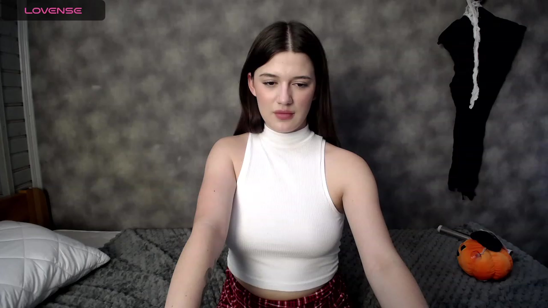 Gallery image thumbnail from LorettaMiller's myfreecams stream on, 10/28/2023, 12:41 image 5 of 20