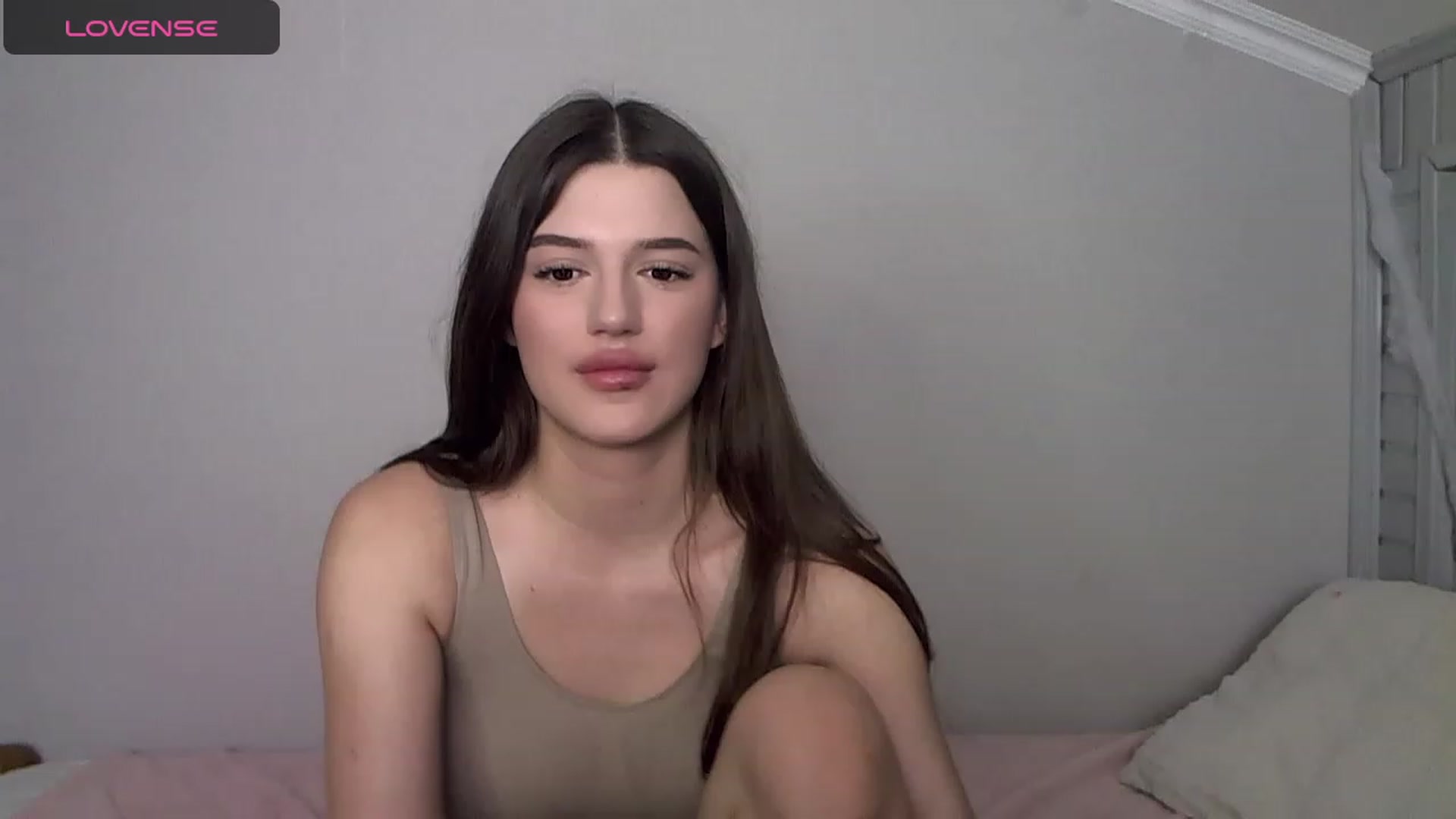 Gallery image thumbnail from LorettaMiller's myfreecams stream on, 11/06/2023, 17:02 image 5 of 20