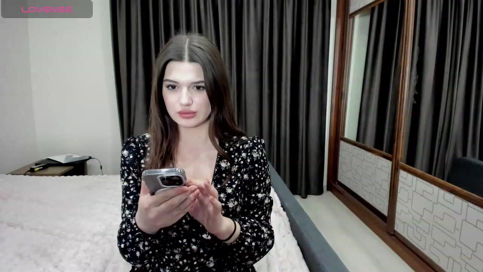 Gallery image thumbnail from LorettaMiller's myfreecams stream on, 11/19/2023, 18:34 image 4 of 20