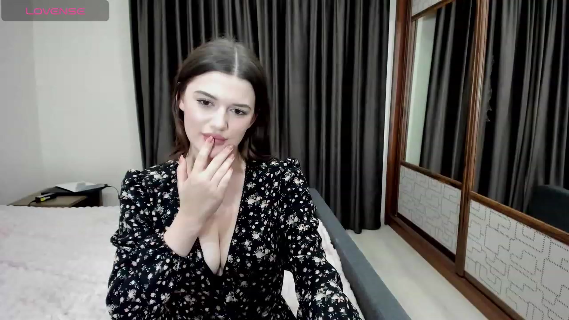 Gallery image thumbnail from LorettaMiller's myfreecams stream on, 11/19/2023, 18:34 image 18 of 20