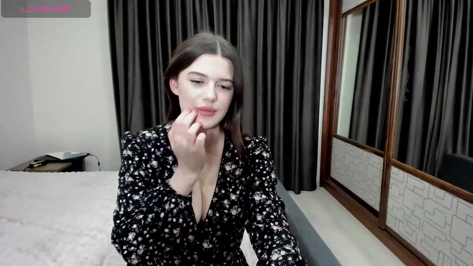 Gallery image thumbnail from LorettaMiller's myfreecams stream on, 11/19/2023, 18:34 image 13 of 20