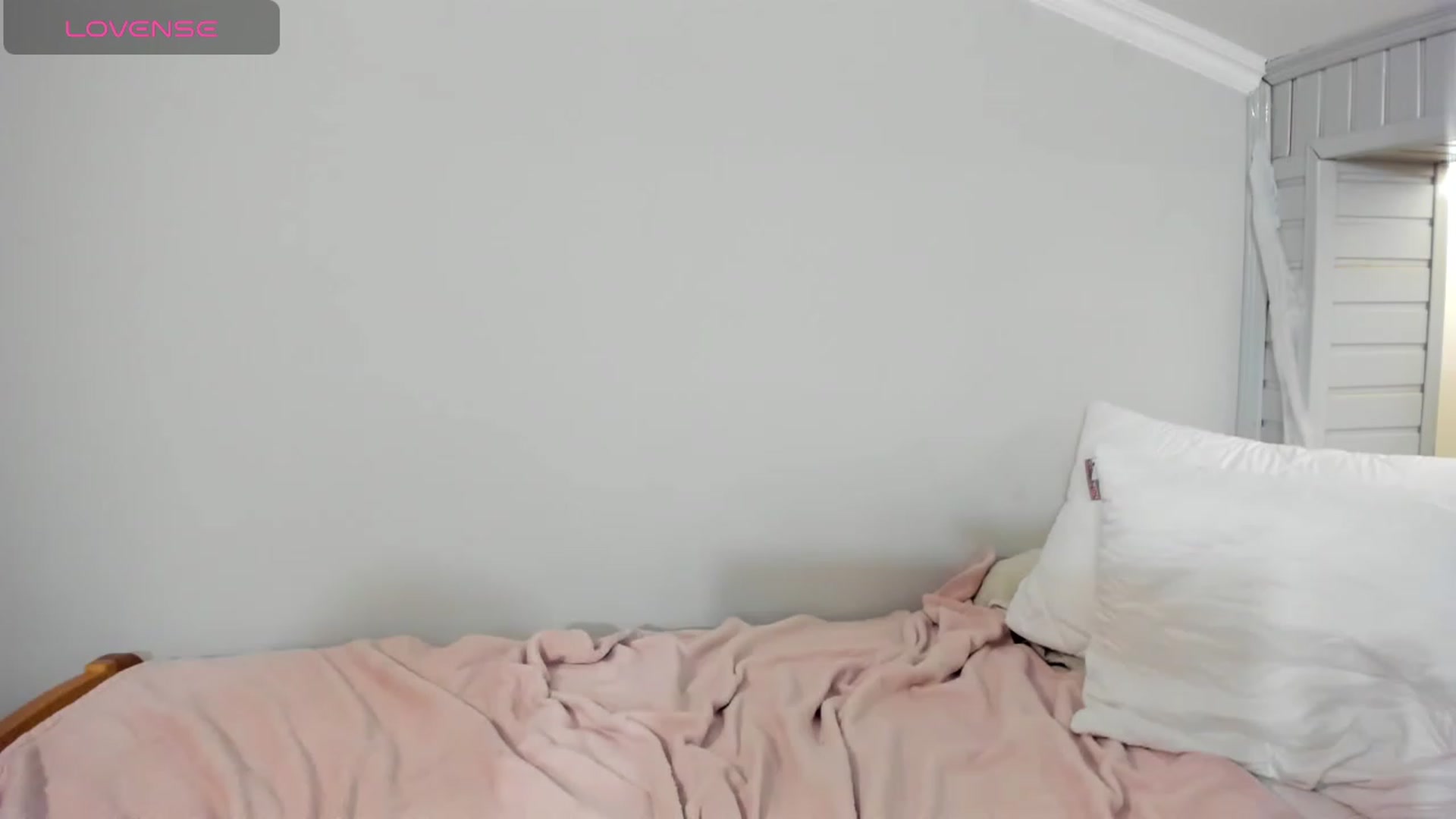 Gallery image thumbnail from LorettaMiller's myfreecams stream on, 11/22/2023, 18:22 image 20 of 20