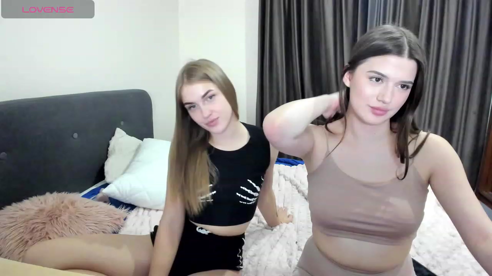 Gallery image thumbnail from LorettaMiller's myfreecams stream on, 11/23/2023, 17:00 image 1 of 20