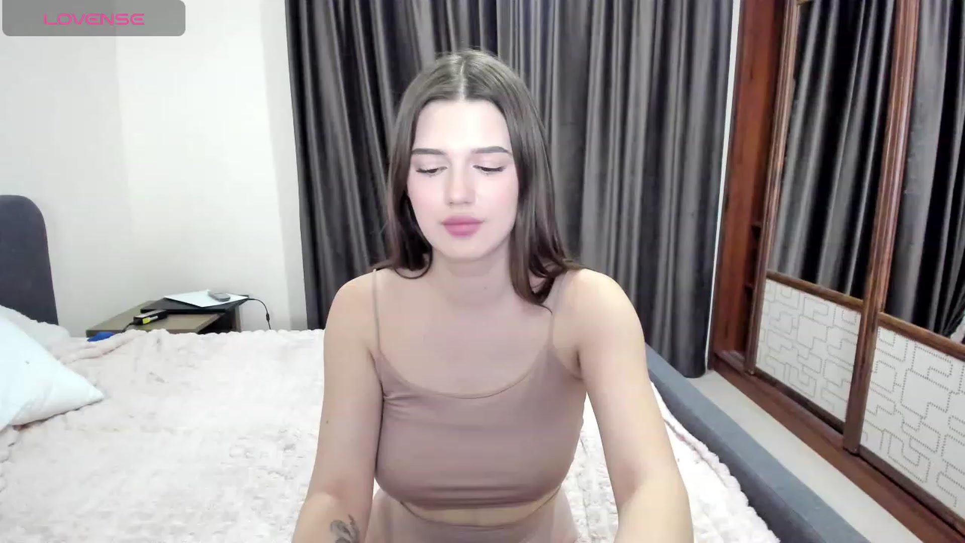 Gallery image thumbnail from LorettaMiller's myfreecams stream on, 11/23/2023, 18:29 image 15 of 20