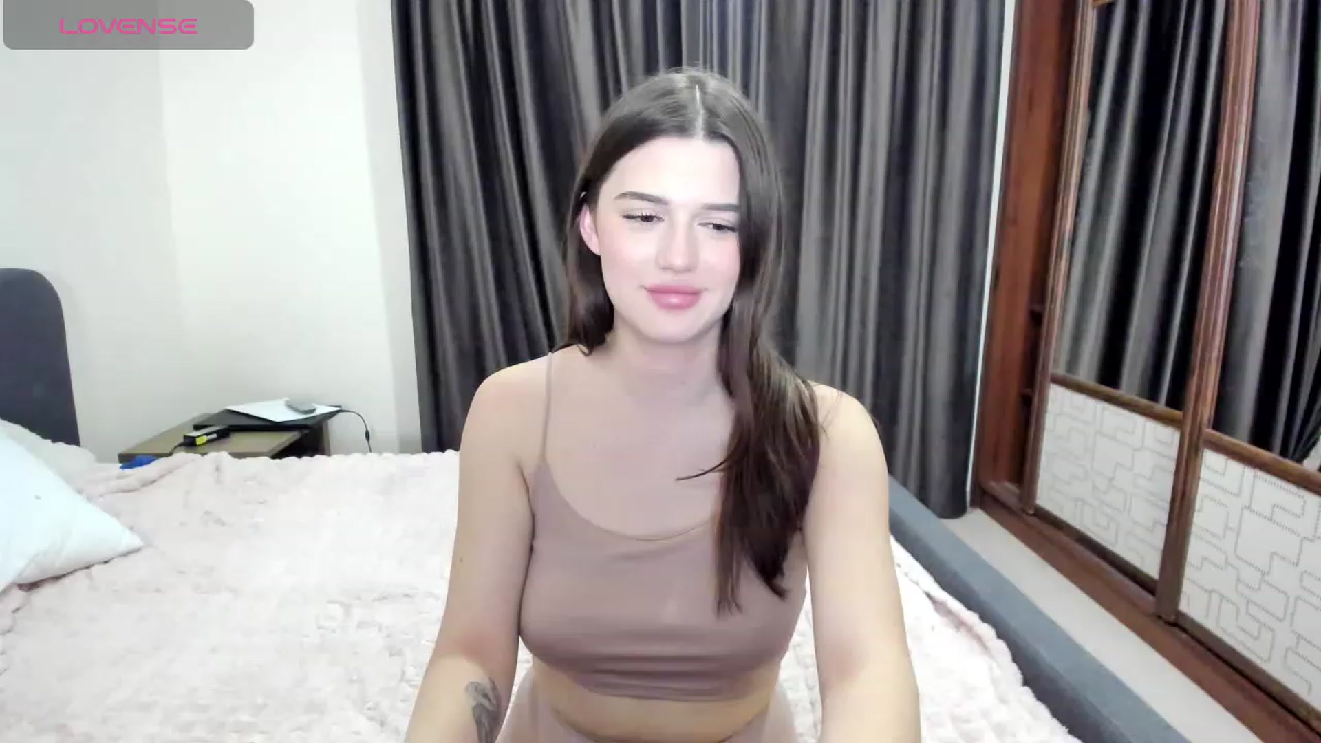Gallery image thumbnail from LorettaMiller's myfreecams stream on, 11/23/2023, 18:29 image 4 of 20