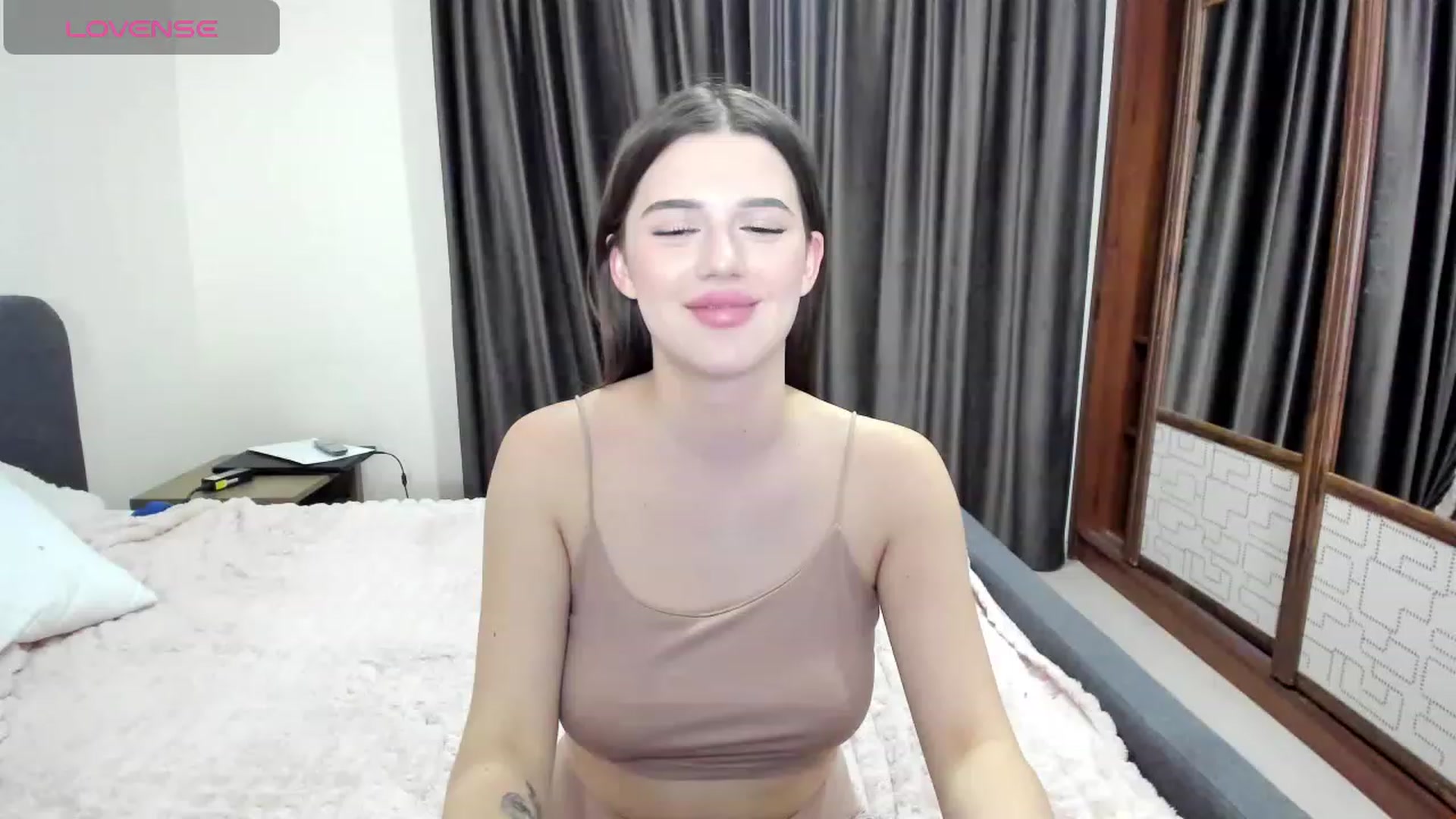 Gallery image thumbnail from LorettaMiller's myfreecams stream on, 11/23/2023, 18:29 image 6 of 20