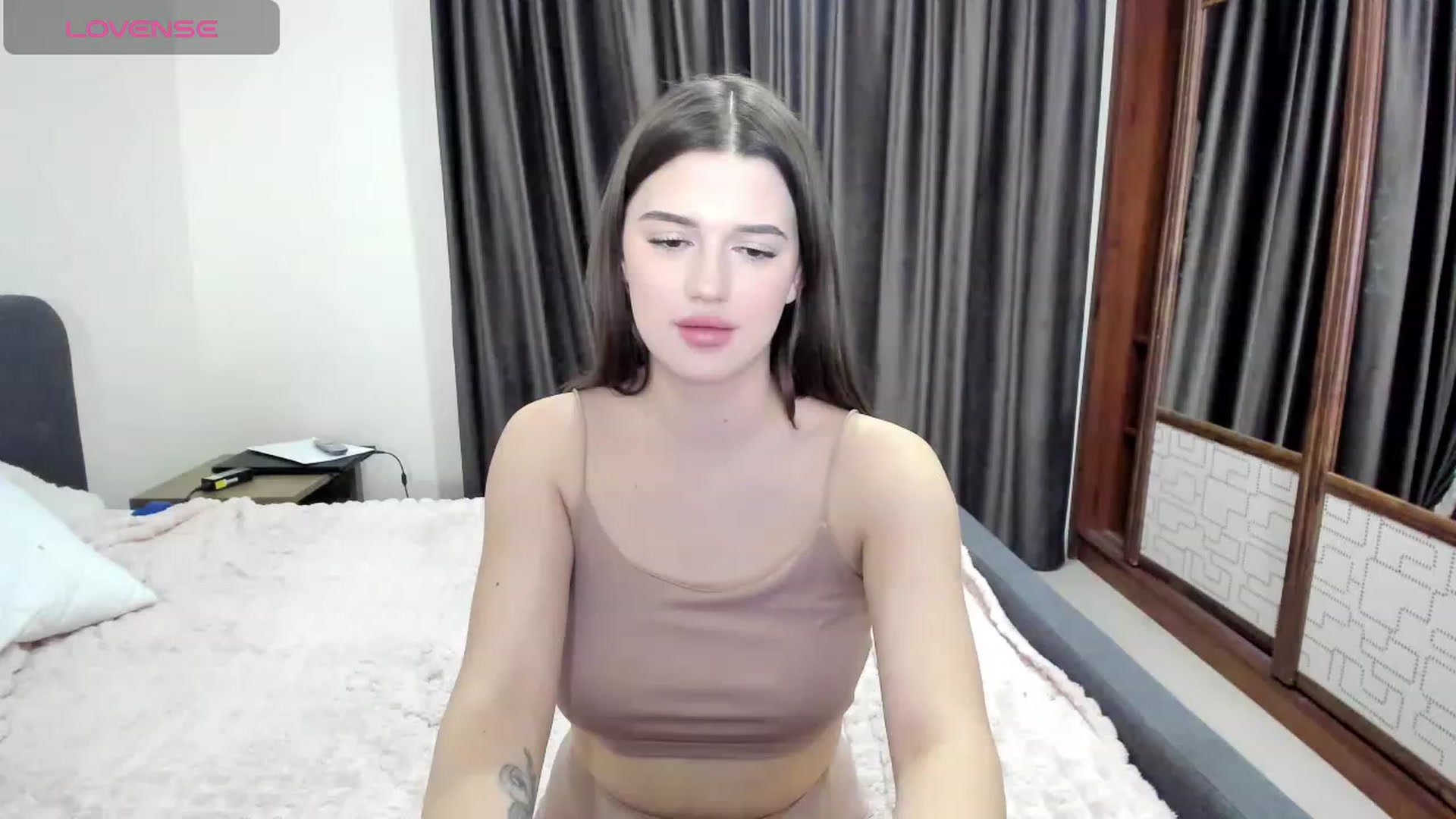 Gallery image thumbnail from LorettaMiller's myfreecams stream on, 11/23/2023, 18:29 image 9 of 20