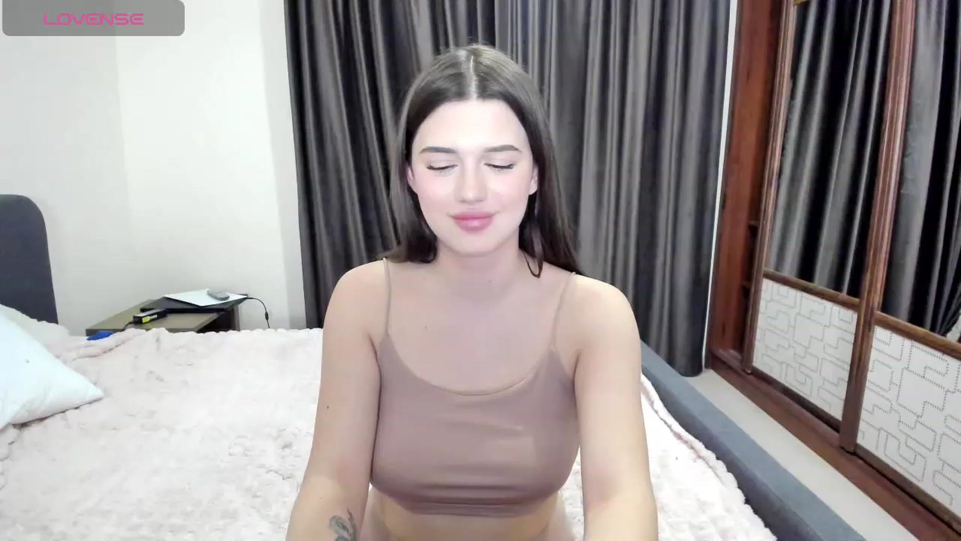 Gallery image thumbnail from LorettaMiller's myfreecams stream on, 11/23/2023, 18:29 image 8 of 20