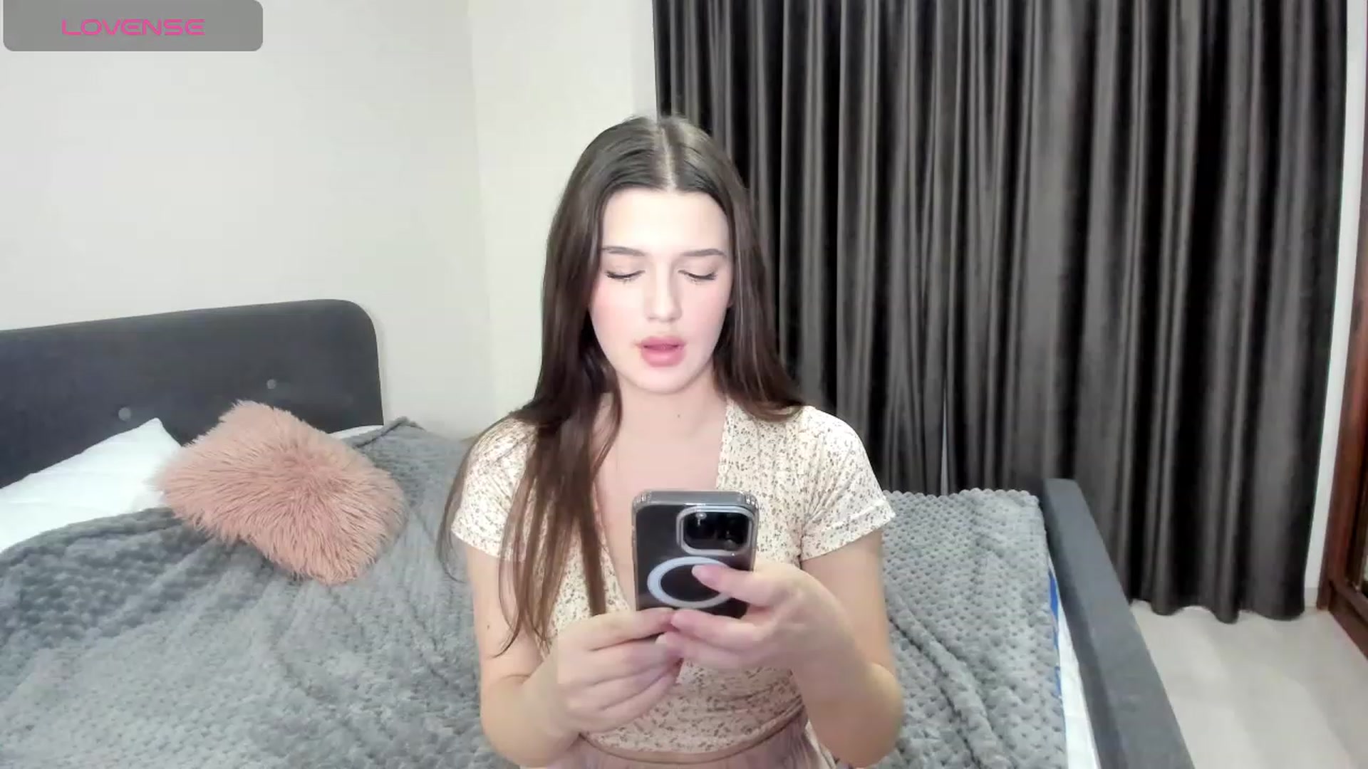 Gallery image thumbnail from LorettaMiller's myfreecams stream on, 11/30/2023, 16:39 image 14 of 20