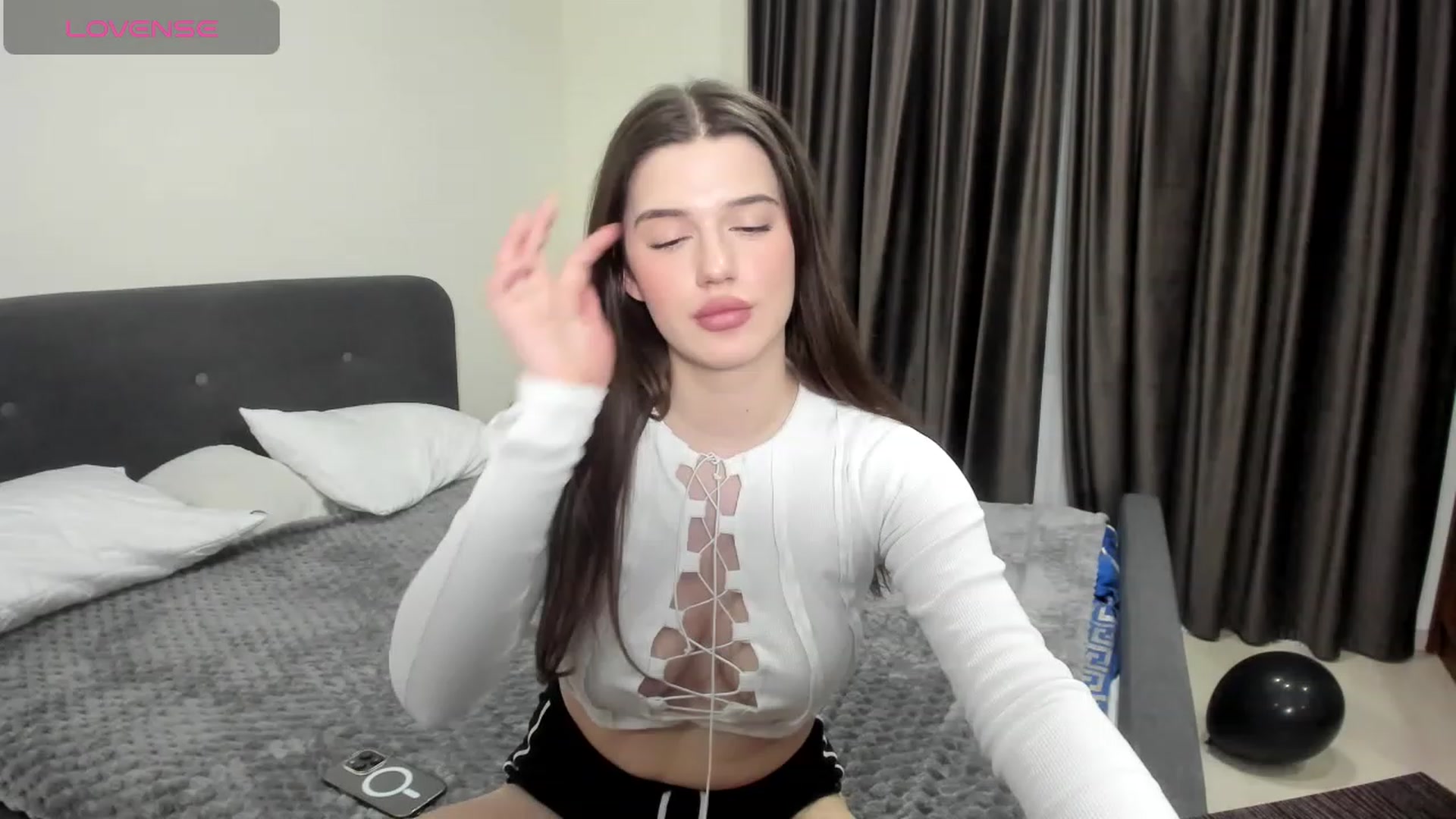 Gallery image thumbnail from LorettaMiller's myfreecams stream on, 12/03/2023, 17:50 image 5 of 20