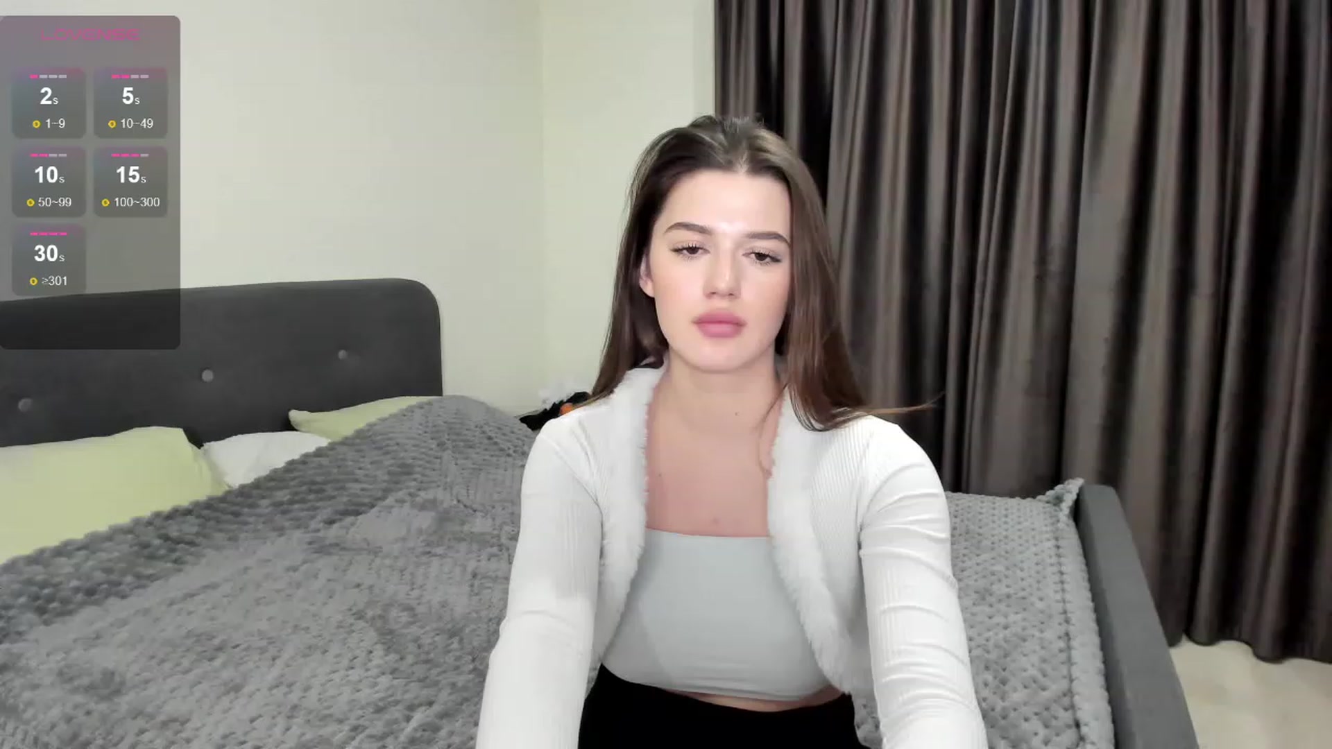 Gallery image thumbnail from LorettaMiller's myfreecams stream on, 12/10/2023, 21:07 image 19 of 20