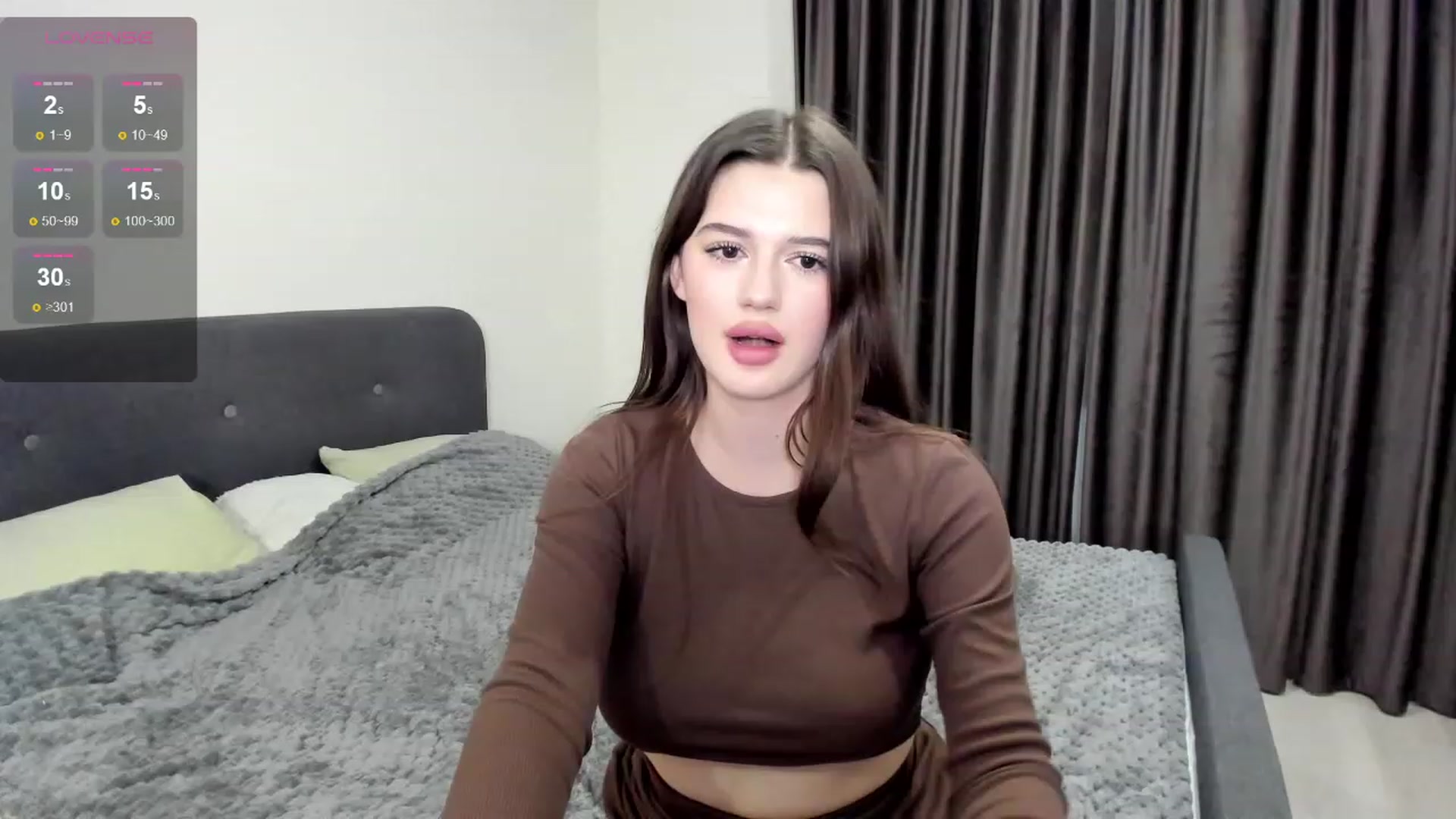Gallery image thumbnail from LorettaMiller's myfreecams stream on, 12/11/2023, 17:08 image 15 of 20