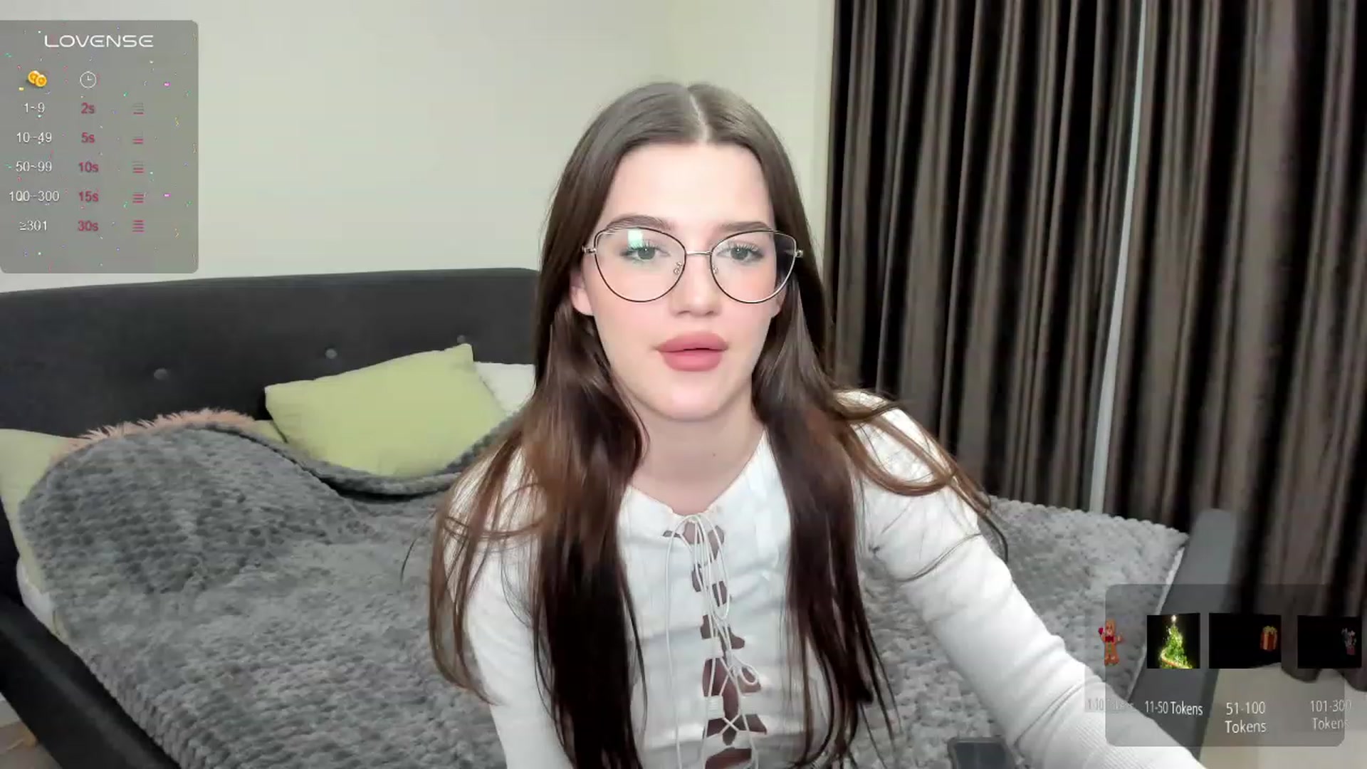 Gallery image thumbnail from LorettaMiller's myfreecams stream on, 12/30/2023, 20:09 image 1 of 20