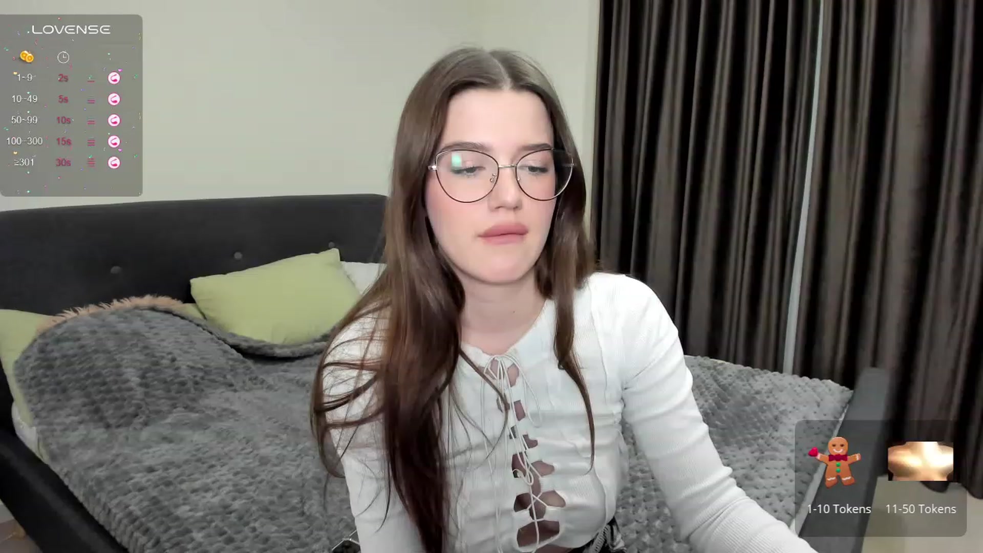 Gallery image thumbnail from LorettaMiller's myfreecams stream on, 12/30/2023, 20:37 image 4 of 20