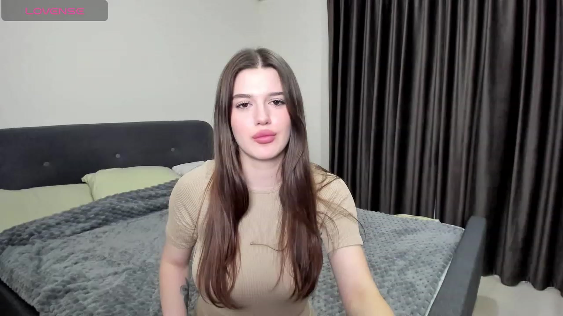 Gallery image thumbnail from LorettaMiller's myfreecams stream on, 01/03/2024, 20:15 image 20 of 20