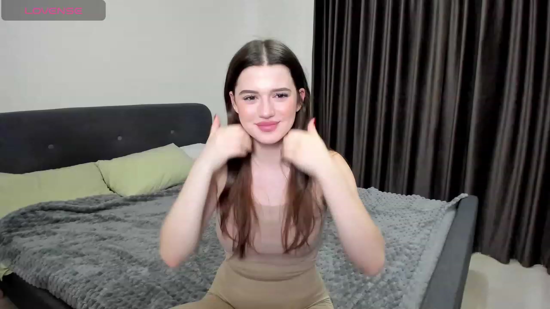 Gallery image thumbnail from LorettaMiller's myfreecams stream on, 01/06/2024, 10:44 image 7 of 20