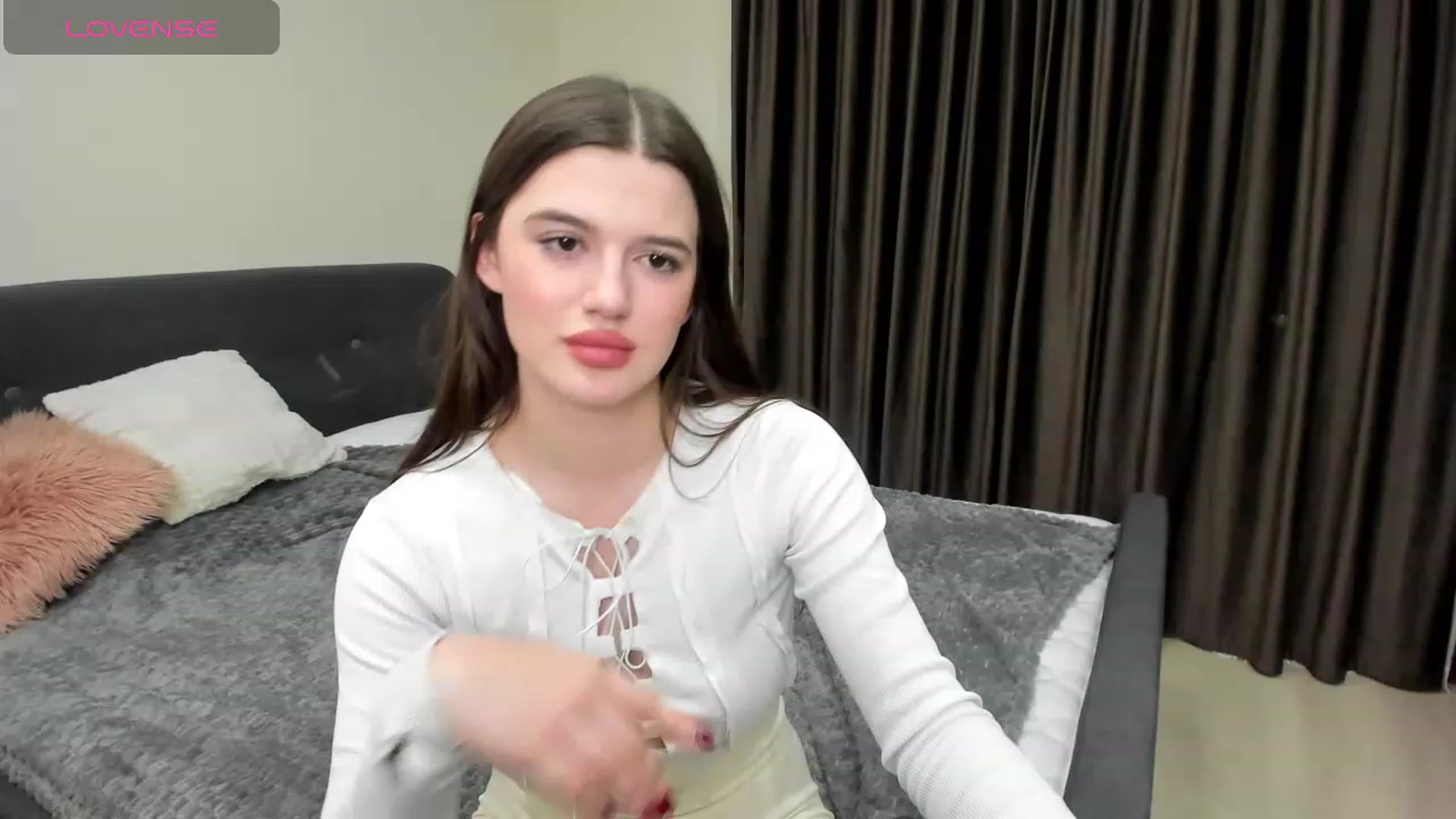 Gallery image thumbnail from LorettaMiller's myfreecams stream on, 01/13/2024, 23:56 image 3 of 20