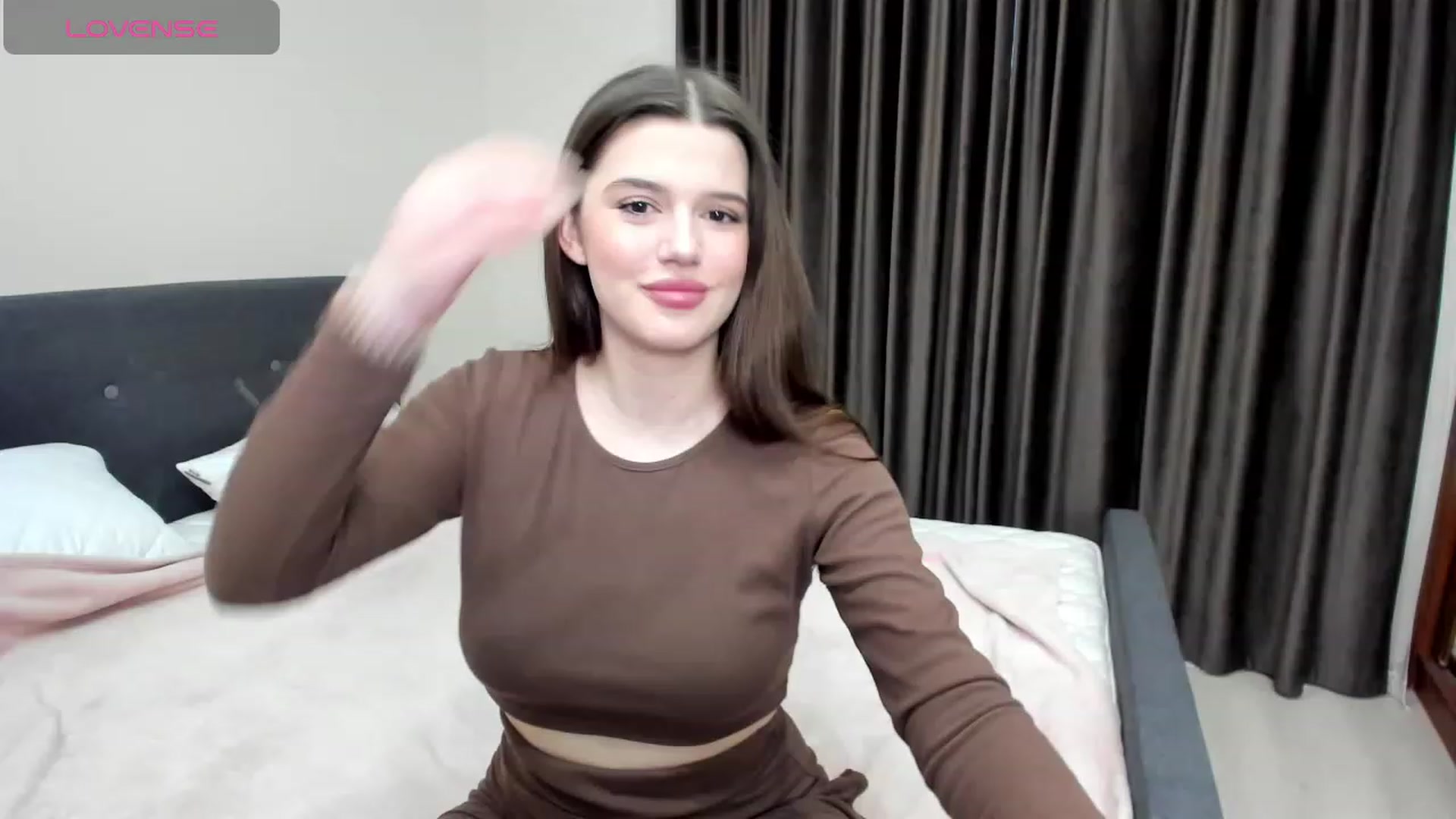 Gallery image thumbnail from LorettaMiller's myfreecams stream on, 01/25/2024, 08:52 image 6 of 20