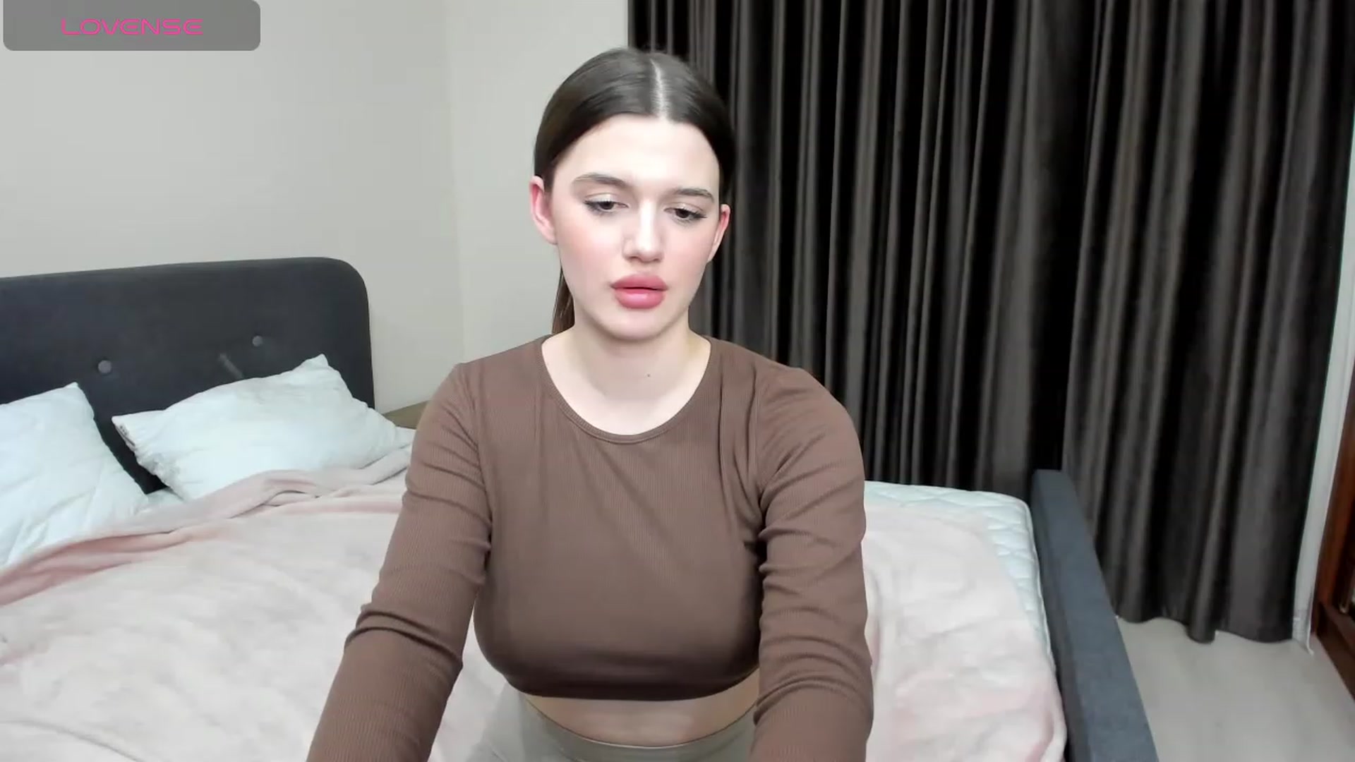 Gallery image thumbnail from LorettaMiller's myfreecams stream on, 01/25/2024, 17:37 image 19 of 20