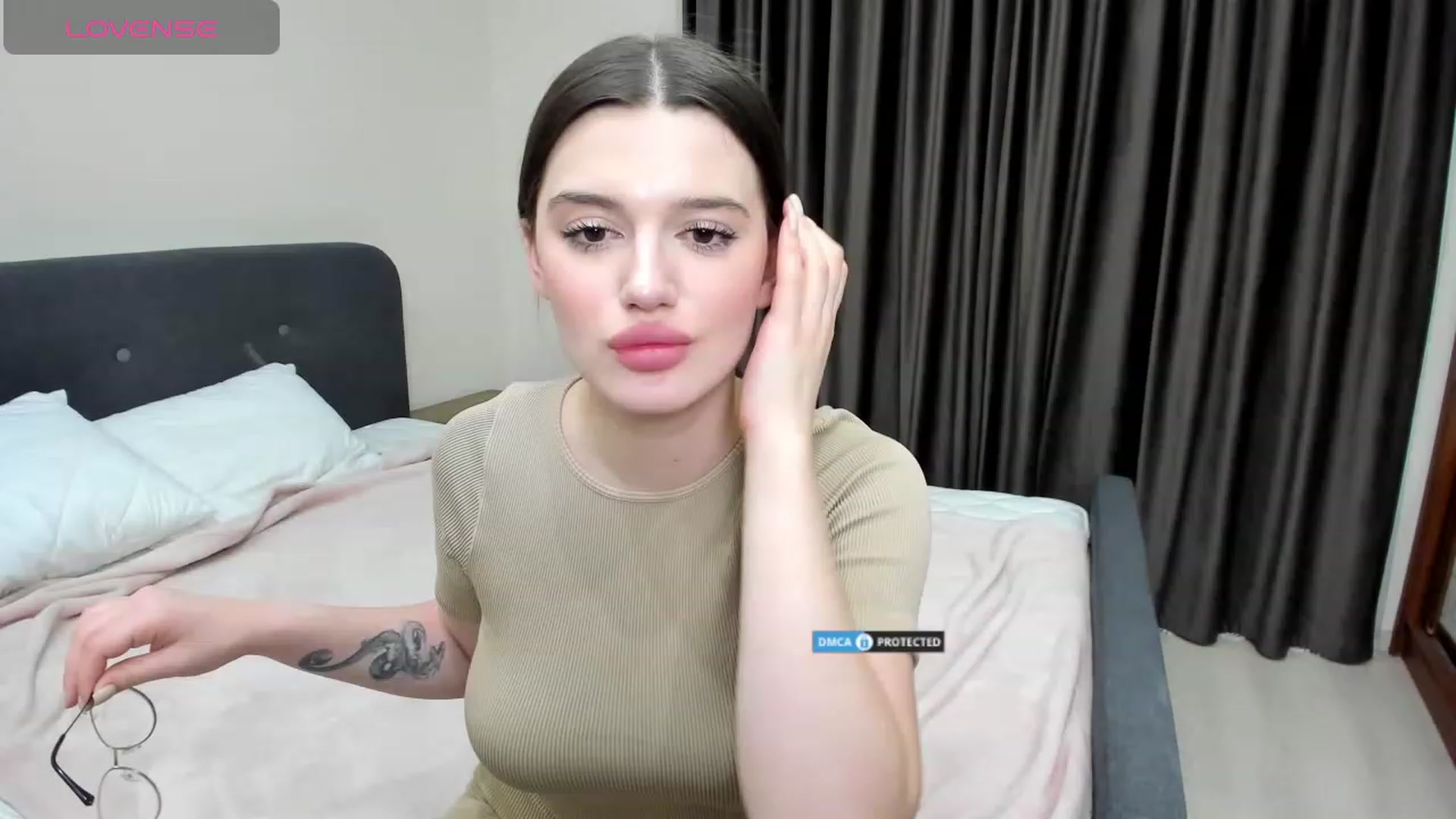 Gallery image thumbnail from LorettaMiller's myfreecams stream on, 01/27/2024, 19:45 image 4 of 20