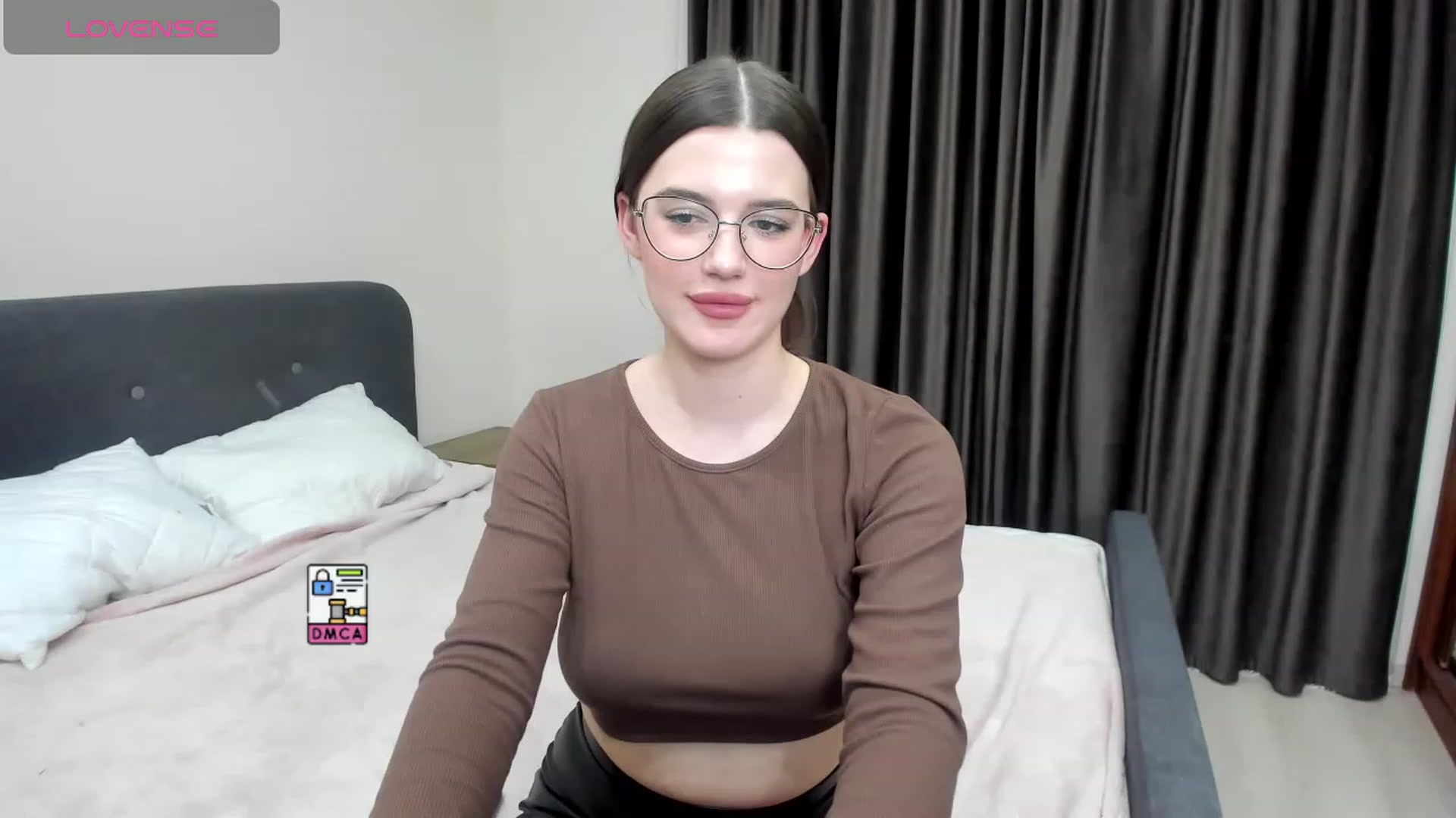 Gallery image thumbnail from LorettaMiller's myfreecams stream on, 01/29/2024, 19:40 image 4 of 20