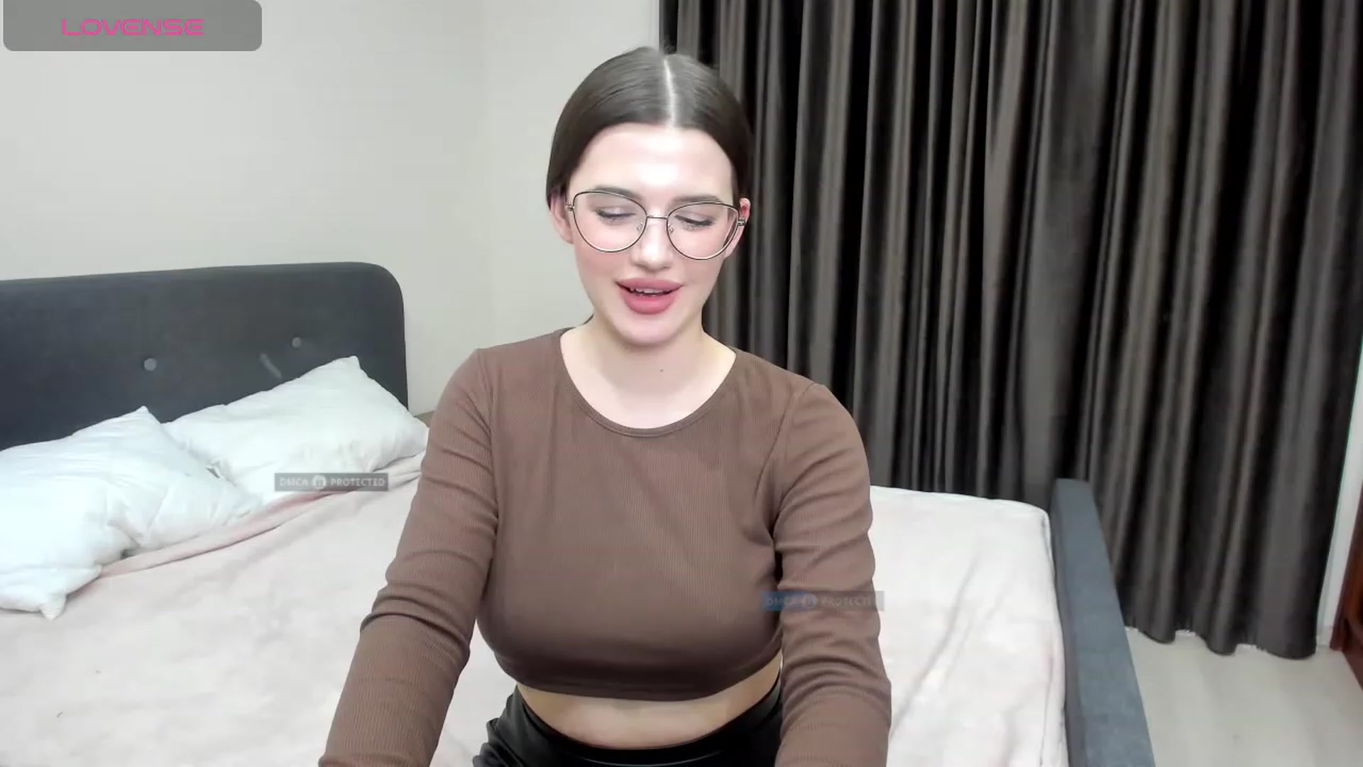 Gallery image thumbnail from LorettaMiller's myfreecams stream on, 01/29/2024, 19:40 image 19 of 20