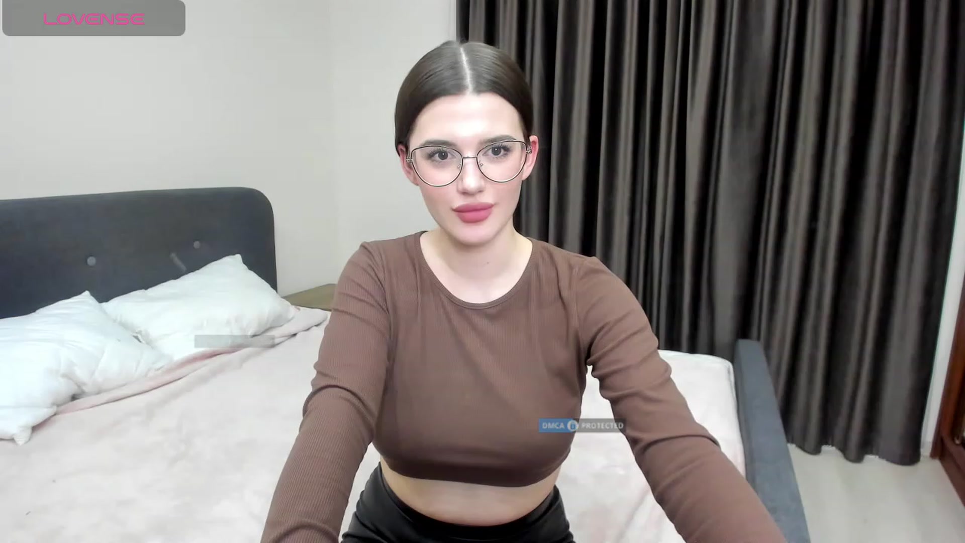 Gallery image thumbnail from LorettaMiller's myfreecams stream on, 01/29/2024, 19:40 image 8 of 20
