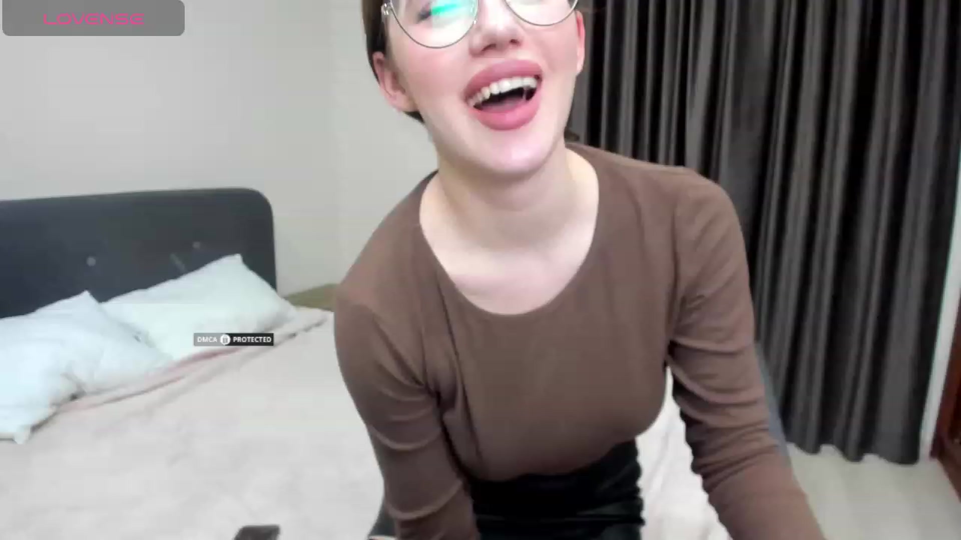 Gallery image thumbnail from LorettaMiller's myfreecams stream on, 01/29/2024, 19:40 image 12 of 20