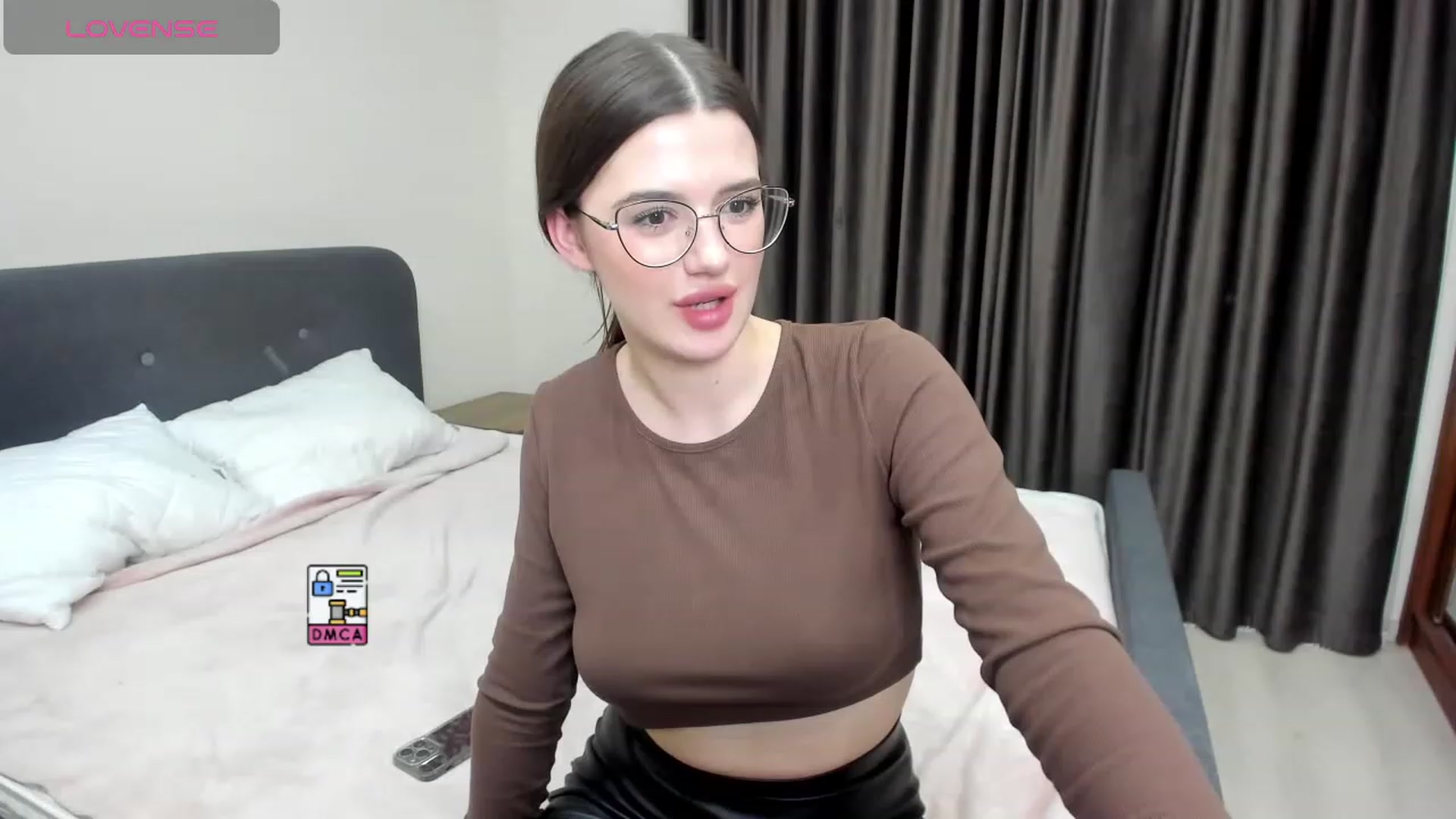 Gallery image thumbnail from LorettaMiller's myfreecams stream on, 01/29/2024, 21:28 image 4 of 20