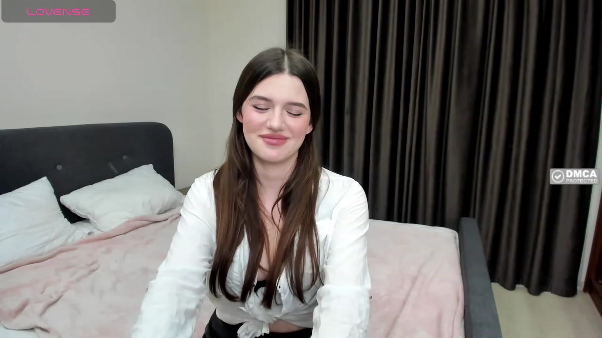 Gallery image thumbnail from LorettaMiller's myfreecams stream on, 01/30/2024, 15:56 image 9 of 20