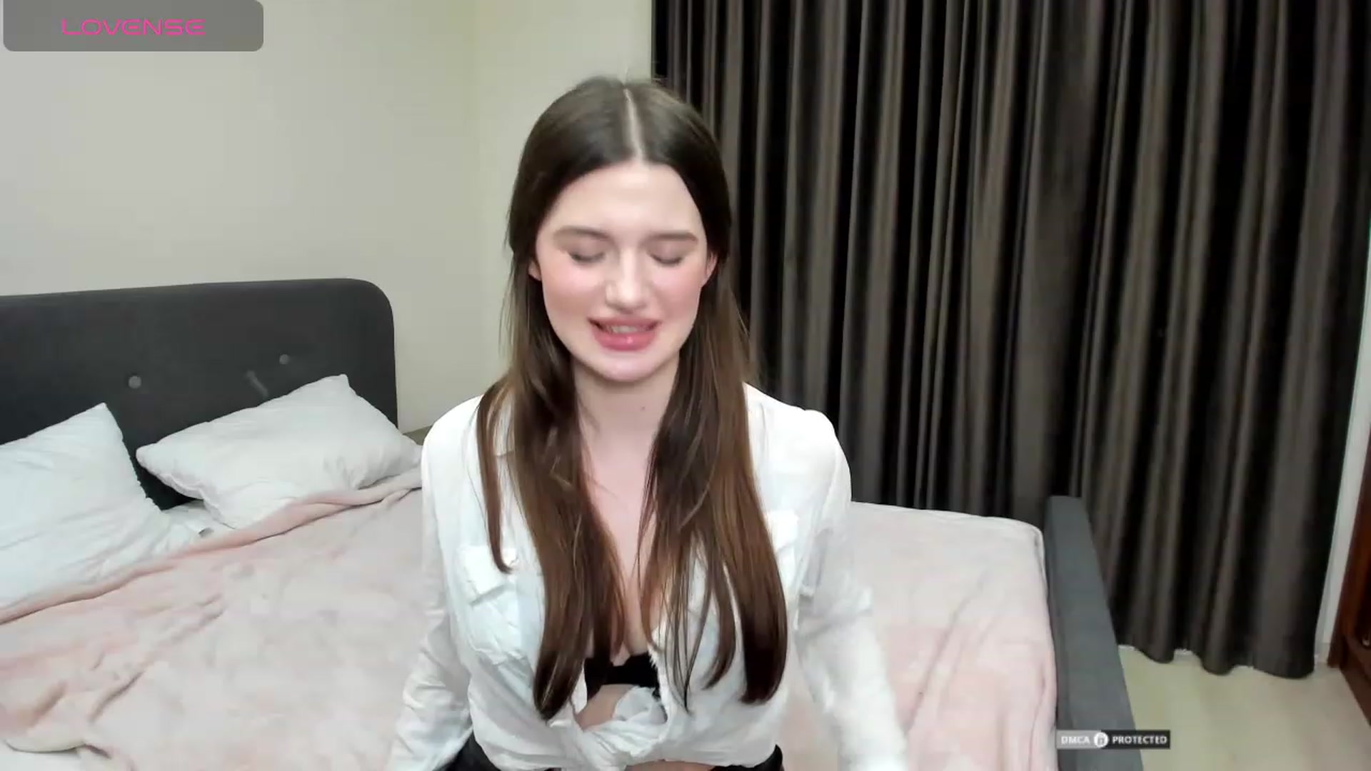 Gallery image thumbnail from LorettaMiller's myfreecams stream on, 01/30/2024, 15:56 image 16 of 20