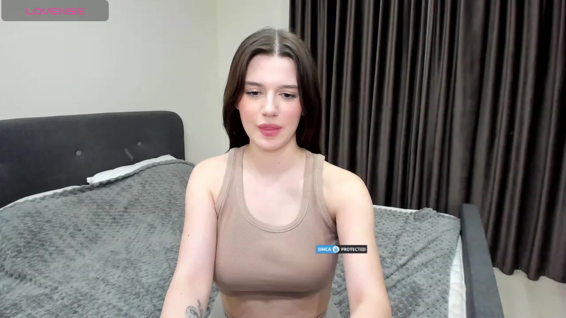 Gallery image thumbnail from LorettaMiller's myfreecams stream on, 02/06/2024, 20:45 image 18 of 20