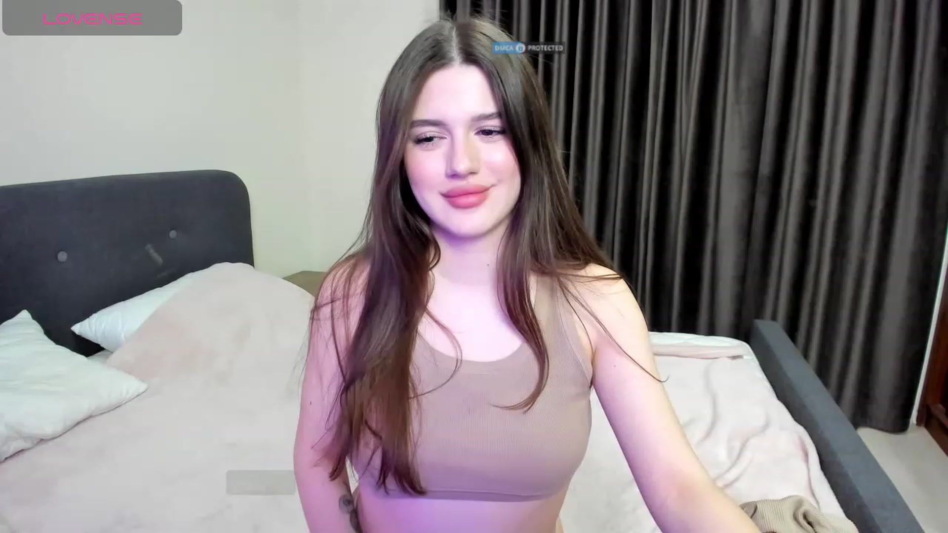 Gallery image thumbnail from LorettaMiller's myfreecams stream on, 02/20/2024, 17:13 image 12 of 20