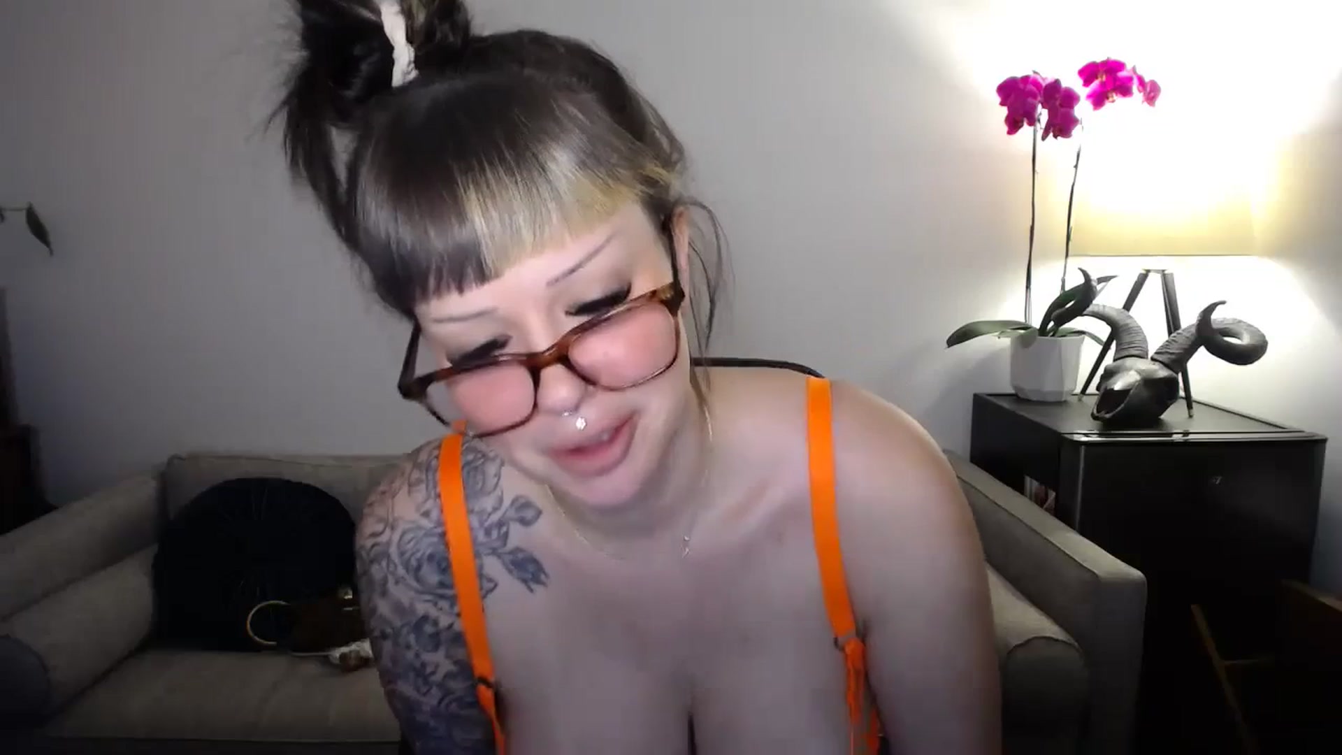 Gallery image thumbnail from LorettaRose's myfreecams stream on, 09/27/2023, 06:51 image 12 of 20