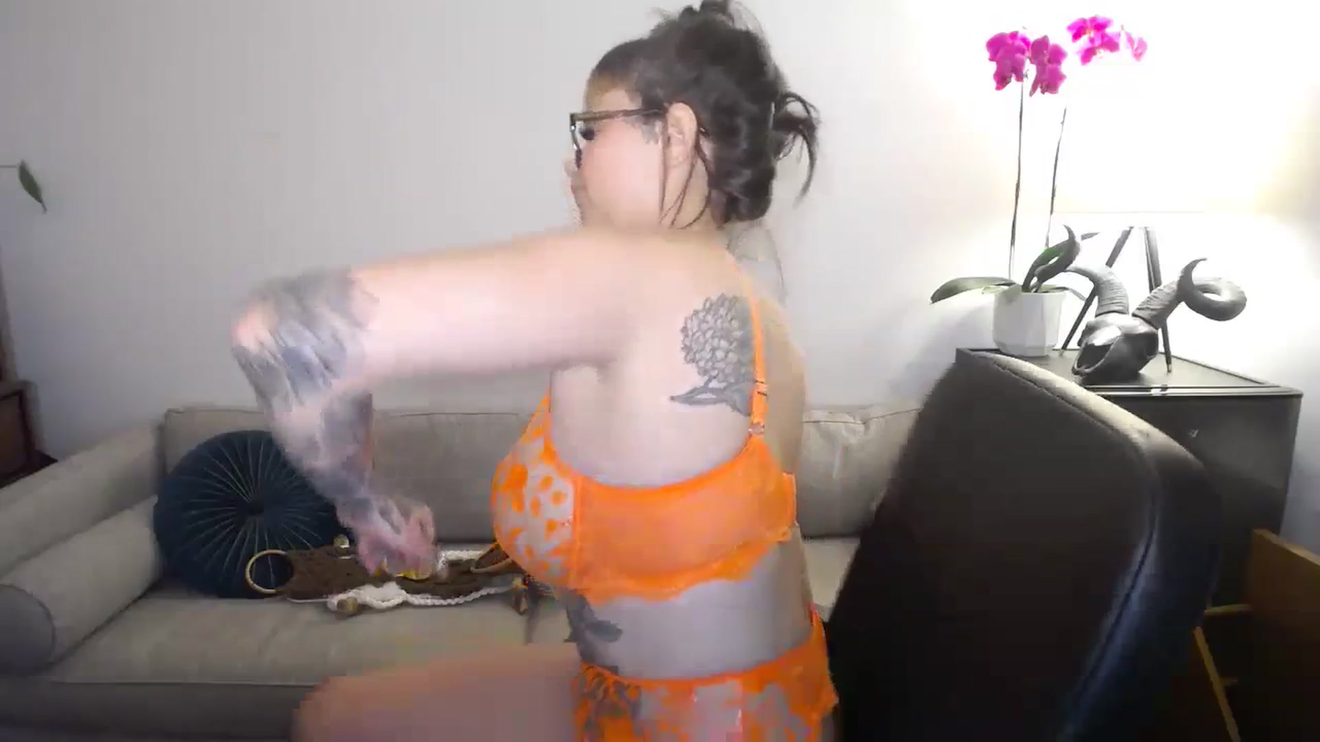 Gallery image thumbnail from LorettaRose's myfreecams stream on, 09/27/2023, 08:27 image 2 of 20