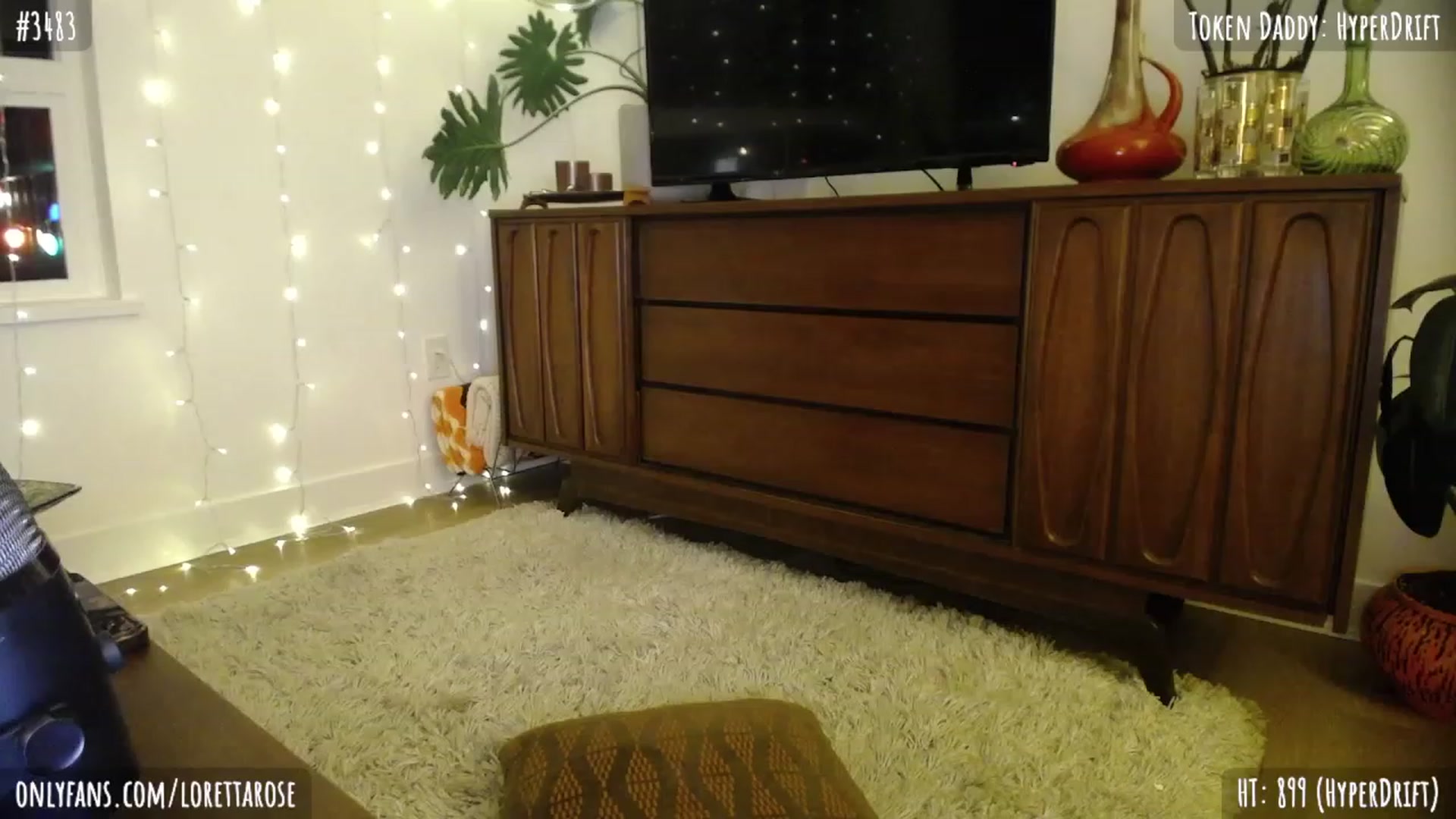 Gallery image thumbnail from LorettaRose's myfreecams stream on, 01/10/2024, 09:58 image 14 of 20