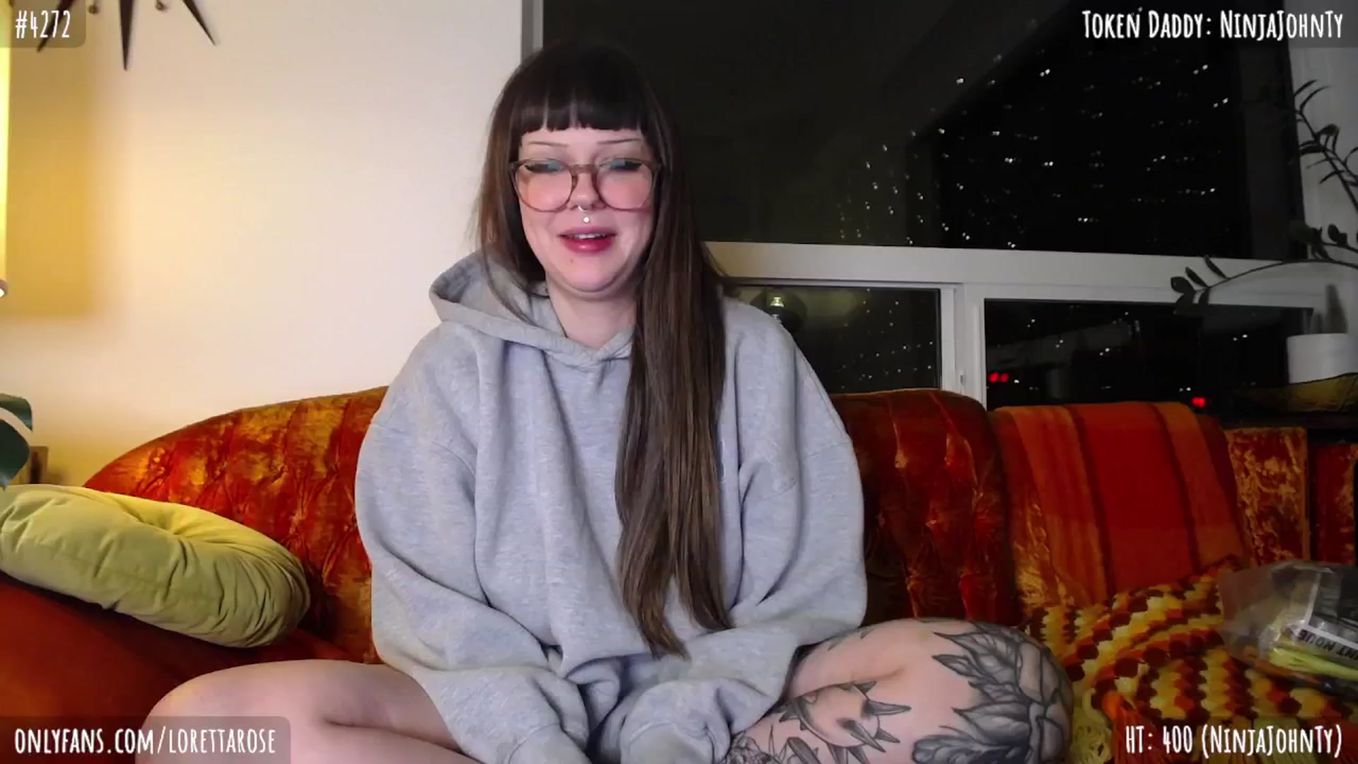 Gallery image thumbnail from LorettaRose's myfreecams stream on, 03/08/2024, 08:03 image 20 of 20